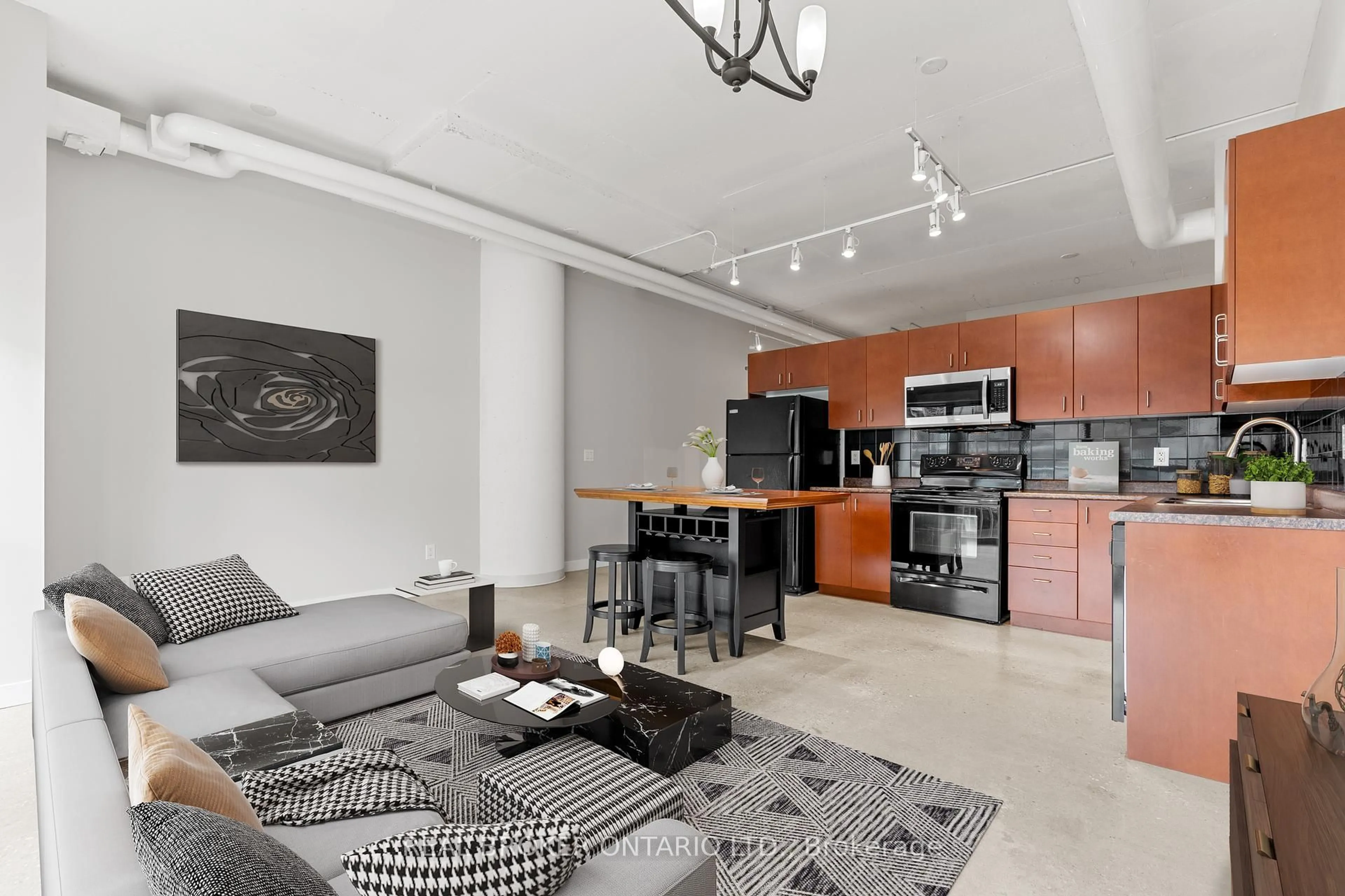 Open concept kitchen, unknown for 2 Fieldway Rd #311, Toronto Ontario M8Z 0B9