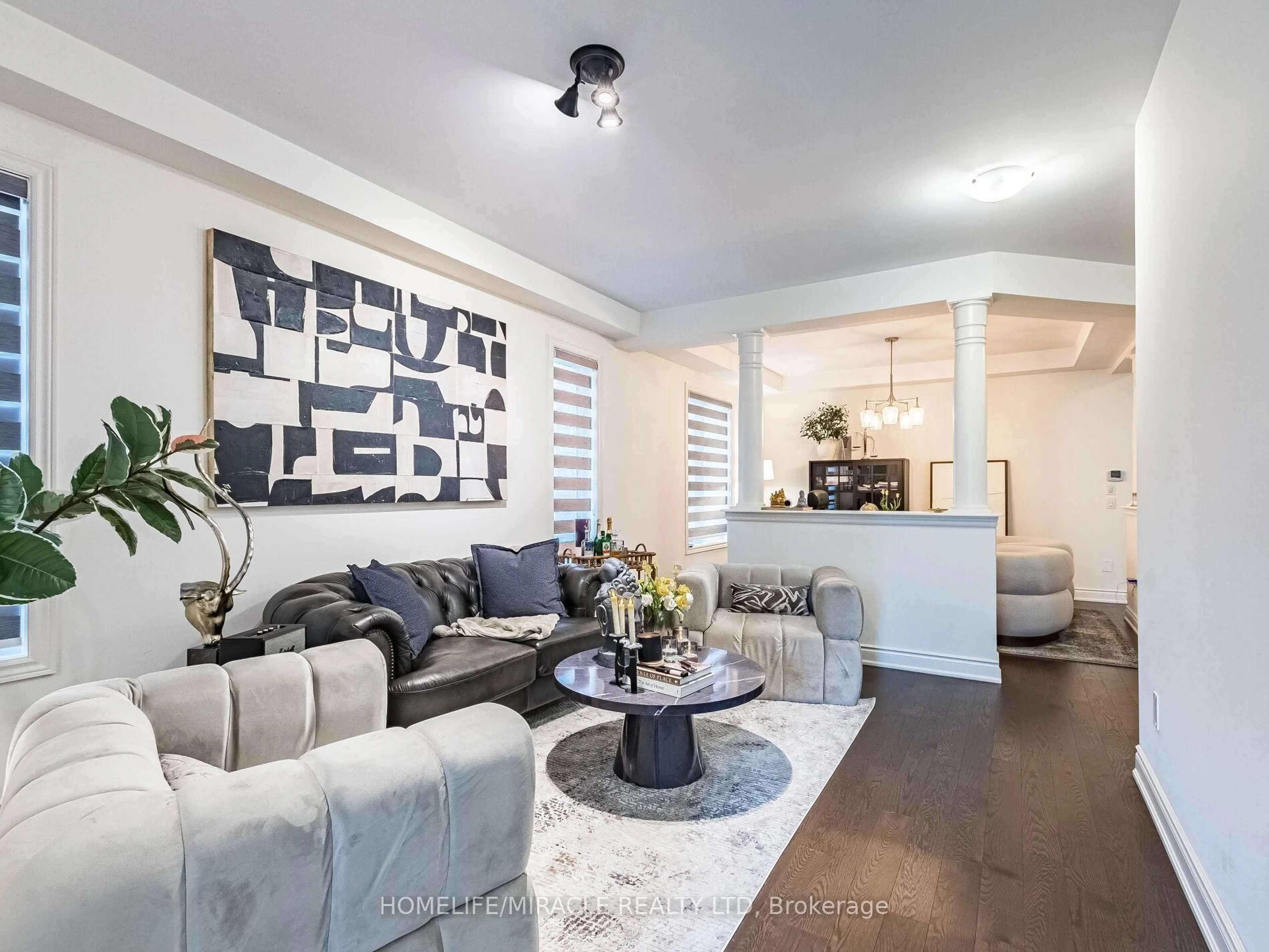 Living room with furniture, unknown for 25 Kambalda Rd, Brampton Ontario L7A 5J3