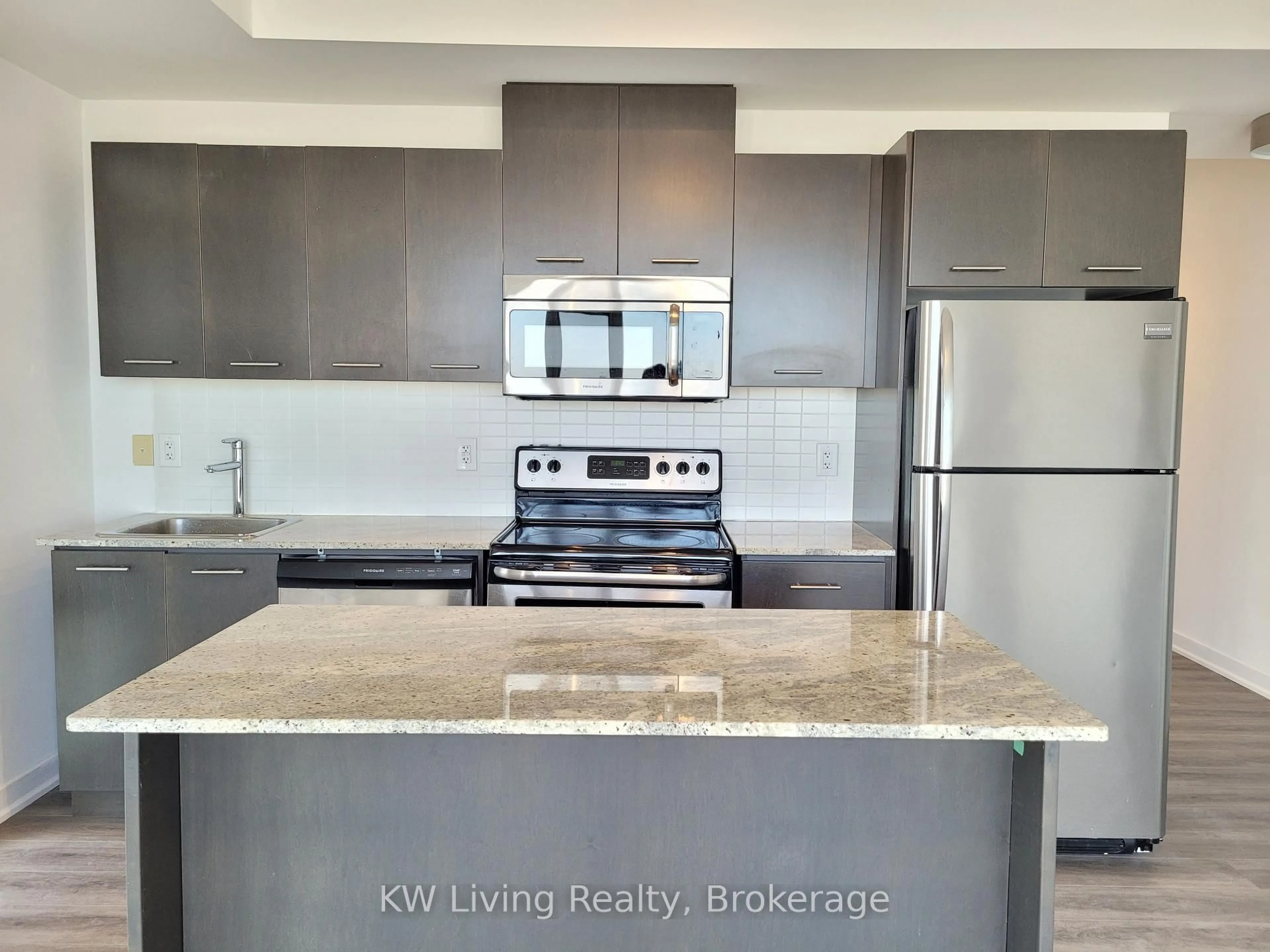 Unknown for 360 Square One Dr #1902, Mississauga Ontario L5B 0G7