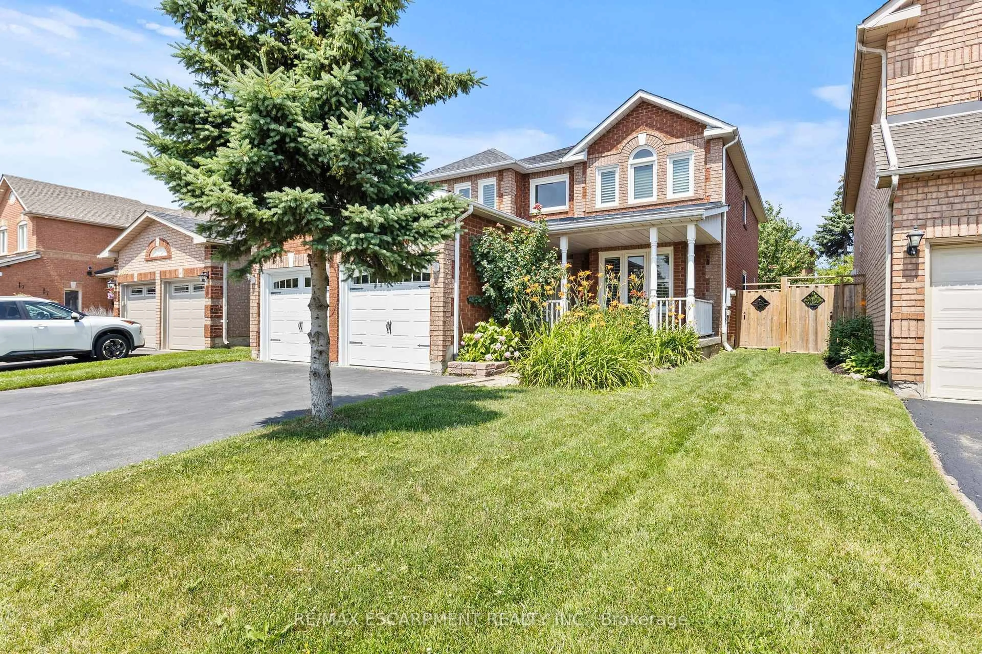 Home with brick exterior material, street for 6431 Lisgar Dr, Mississauga Ontario L5N 6X2