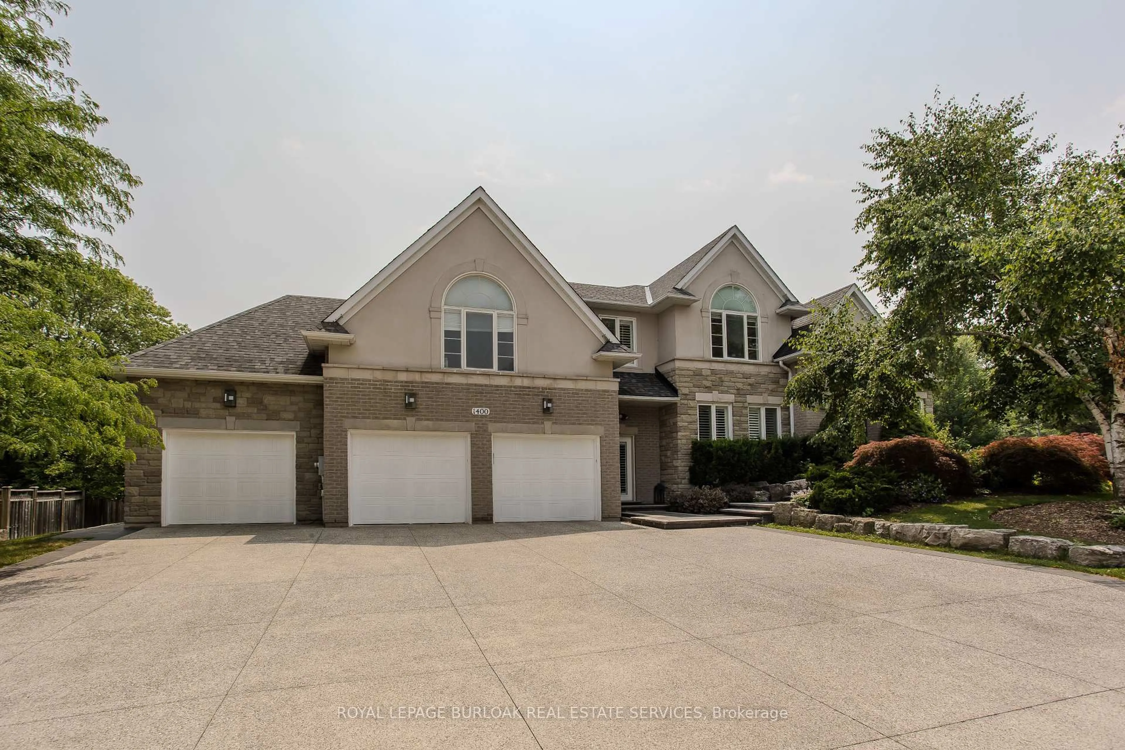 Home with brick exterior material, street for 1400 Tamworth Crt, Burlington Ontario L7P 4V3
