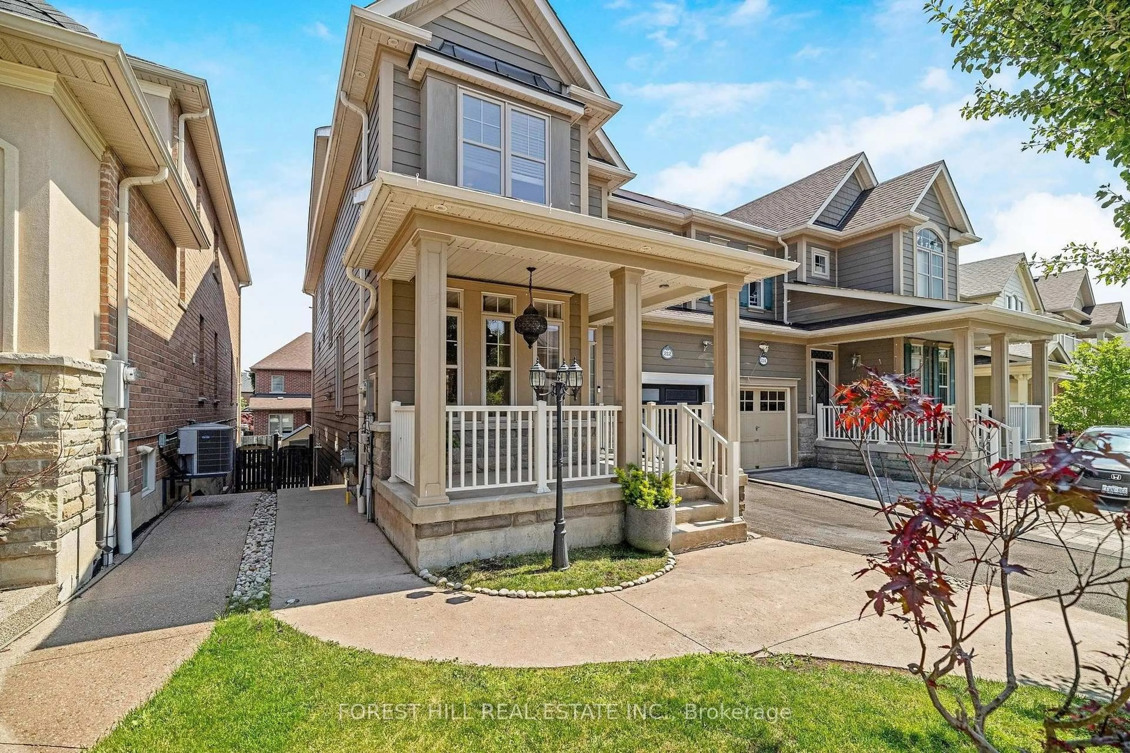 Home with vinyl exterior material, street for 212 Holloway Terr, Milton Ontario L9T 0R8