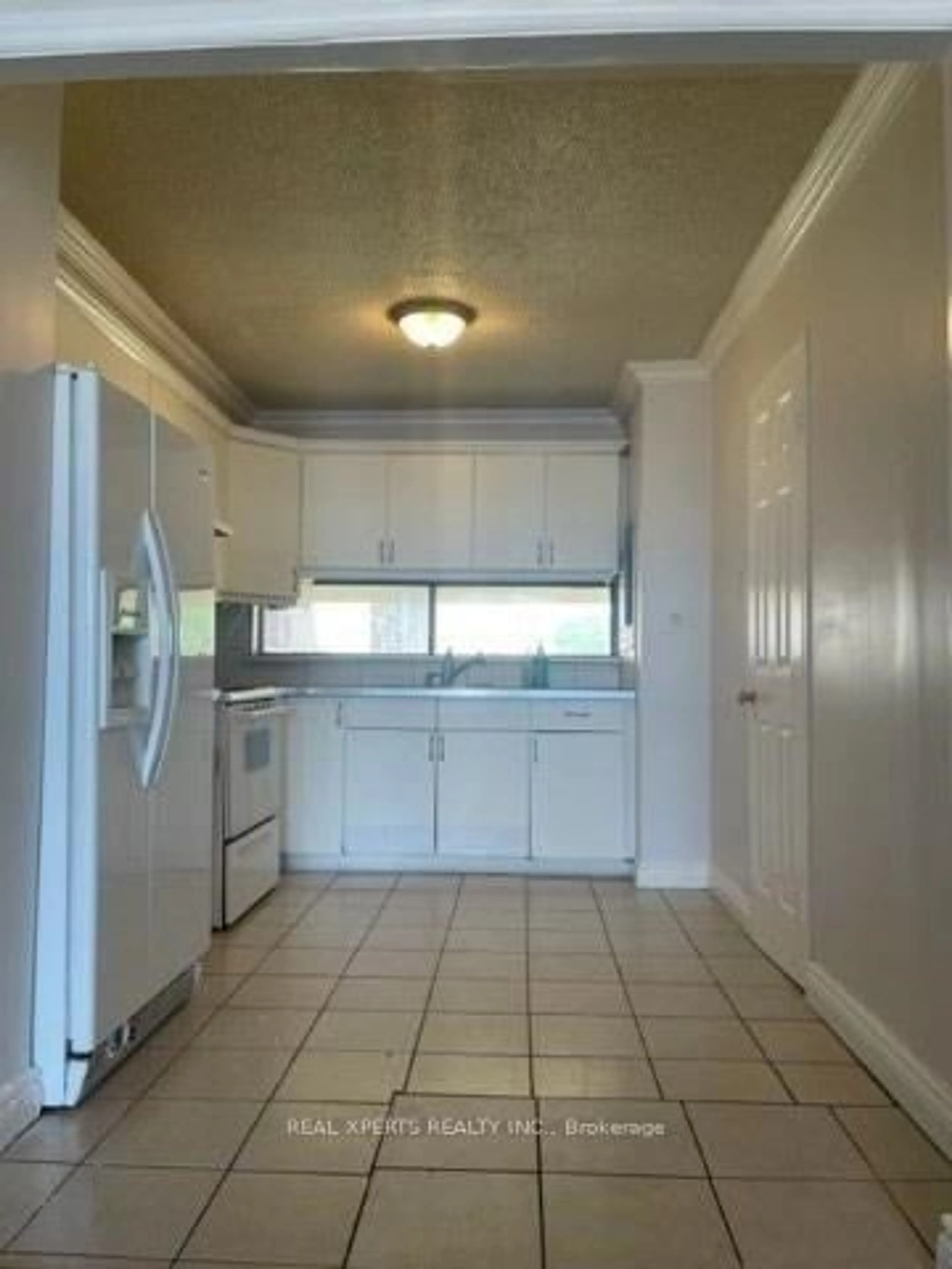Standard kitchen, unknown for 4645 Jane St #336, Toronto Ontario M3N 2K9