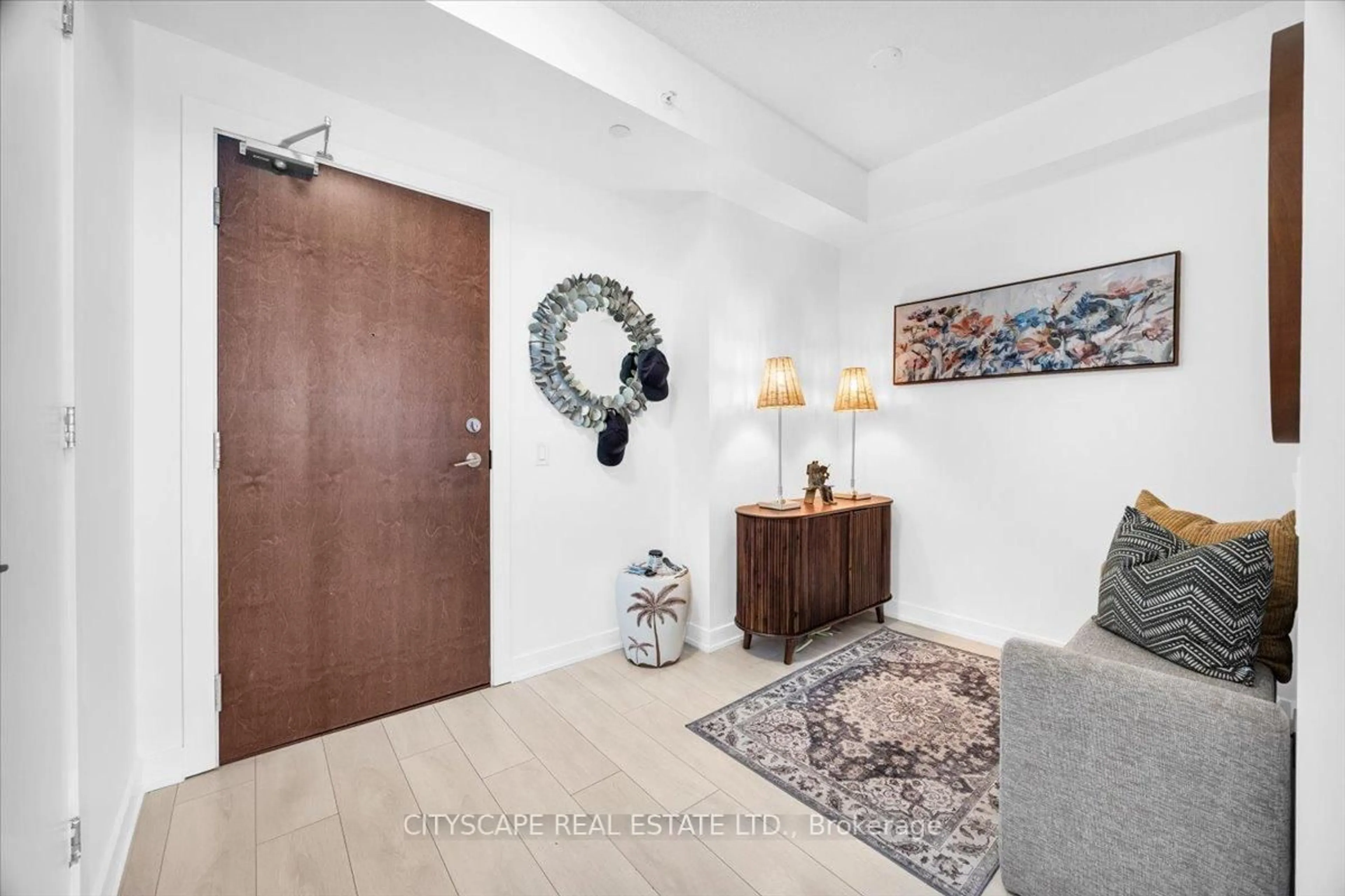 Indoor entryway for 2220 Lakeshore Blvd #2408, Toronto Ontario M8V 0C1