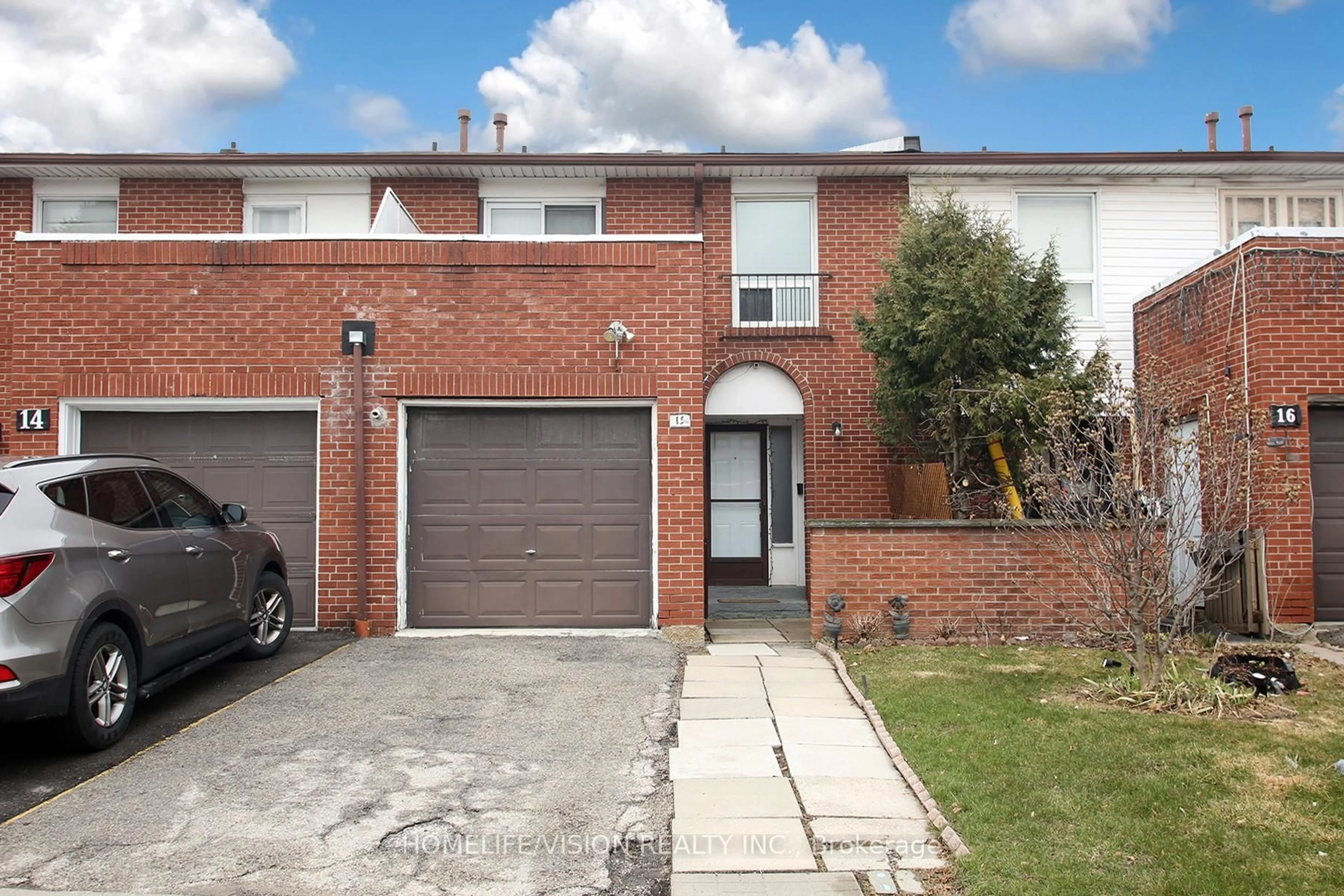 Home with brick exterior material, street for 3430 Brandon Gate Dr #15, Mississauga Ontario L4T 3T4