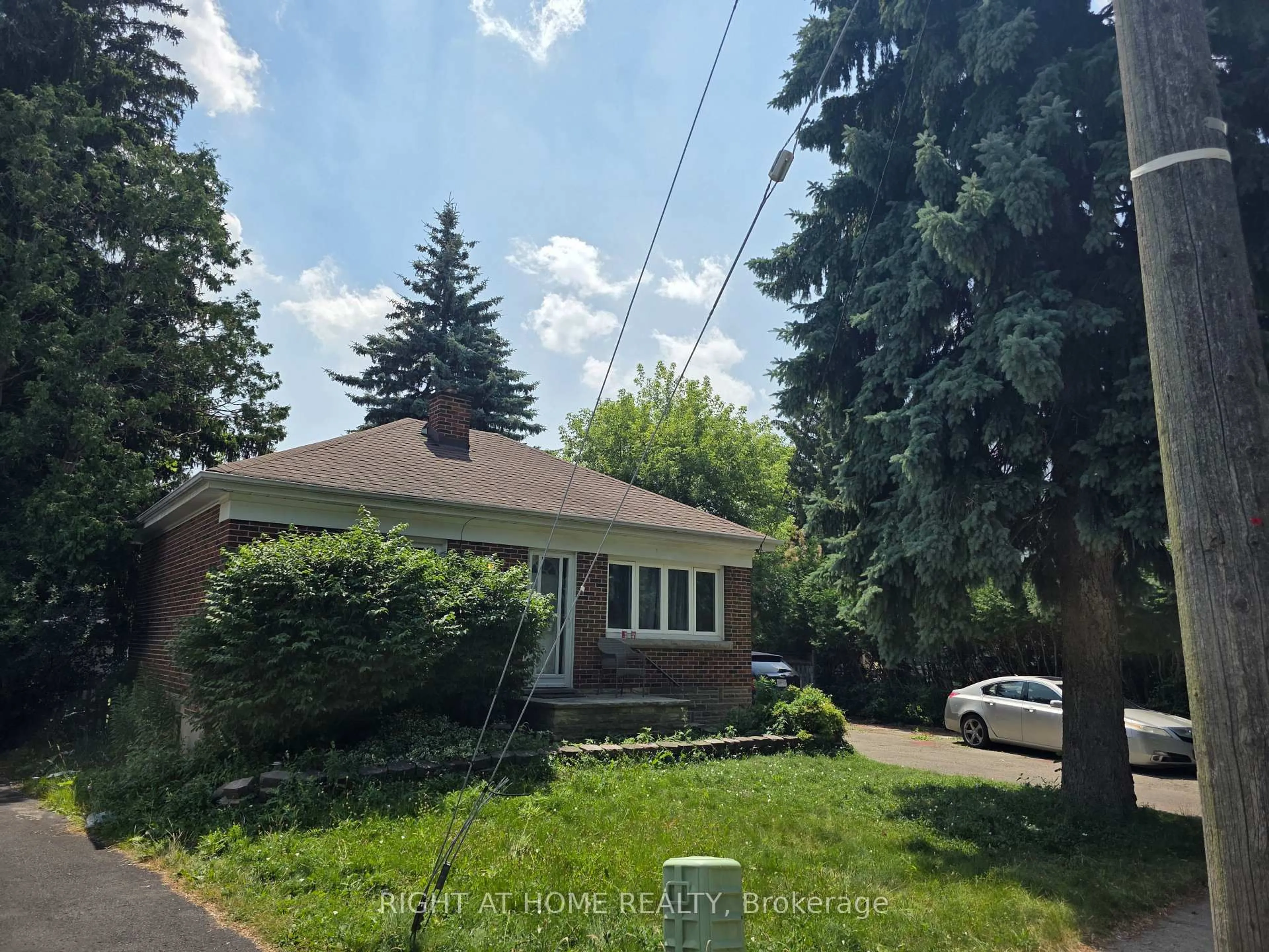 Unknown for 9 Rogers Rd, Brampton Ontario L6X 1L7