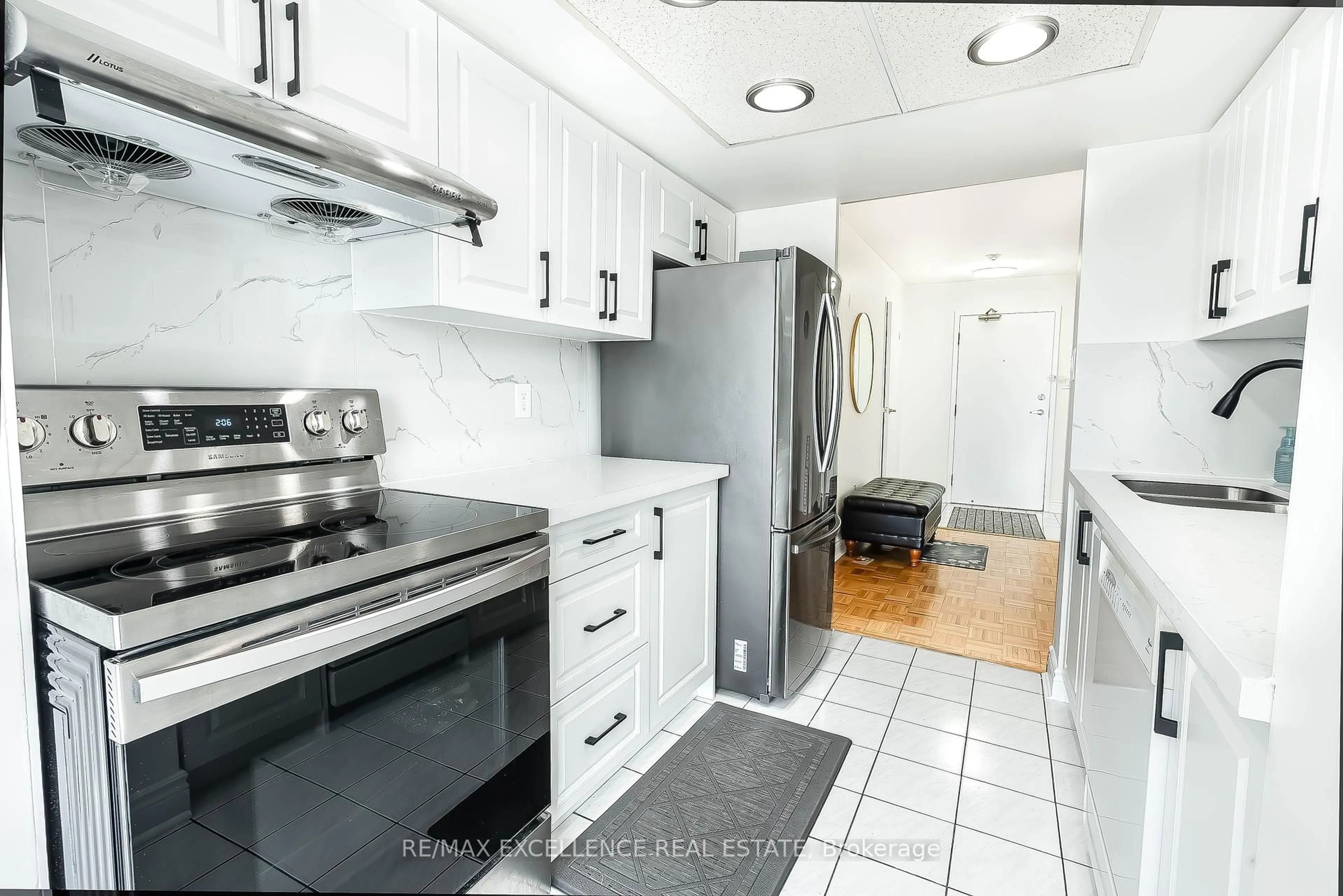 Standard kitchen, ceramic/tile floor for 3 Rowntree Rd ##410, Toronto Ontario M9V 5G8
