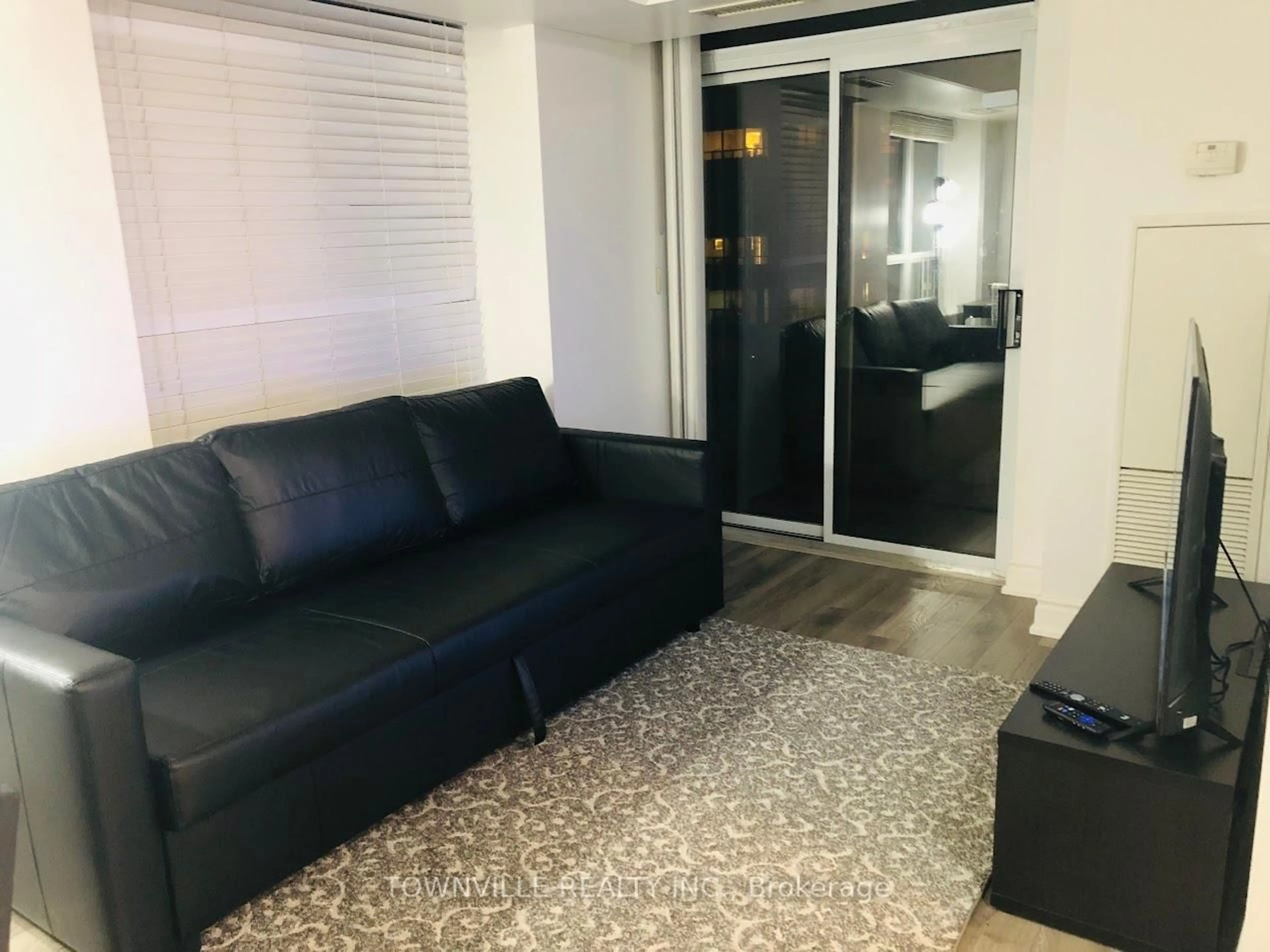 Unknown for 310 Burnhamthorpe Rd #1912, Mississauga Ontario L5B 4P9
