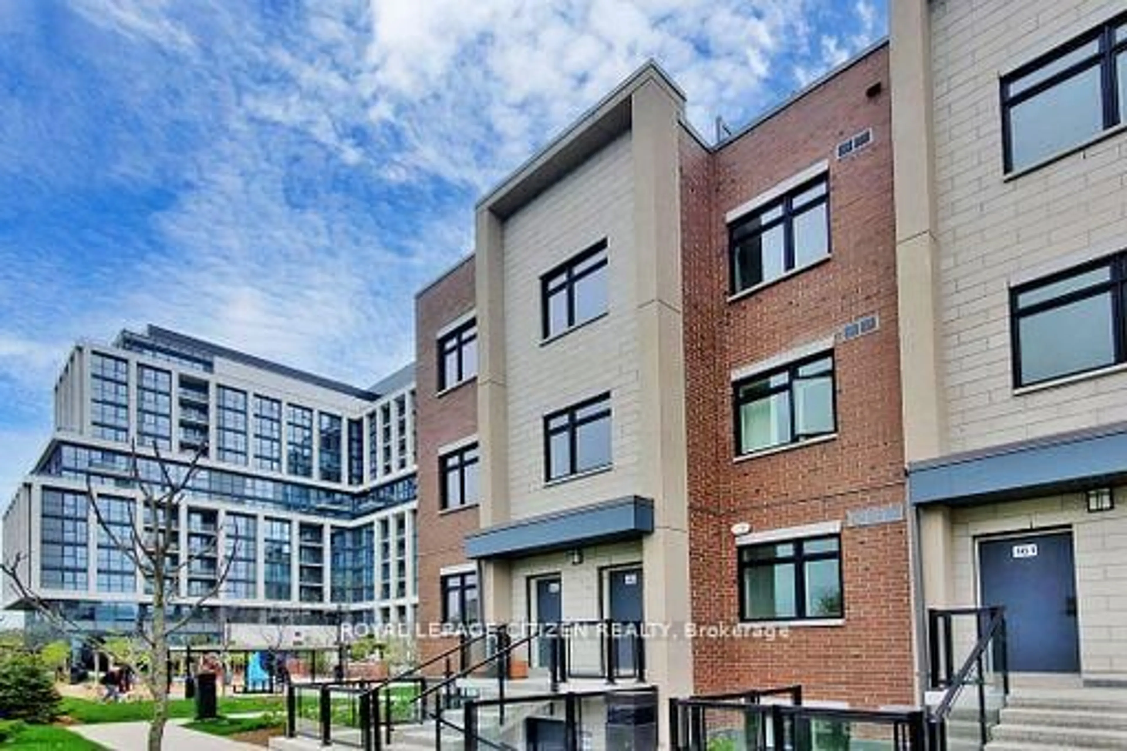 Home with brick exterior material, building for 1095 Douglas mccurdy comn #262, Mississauga Ontario L5G 0C6