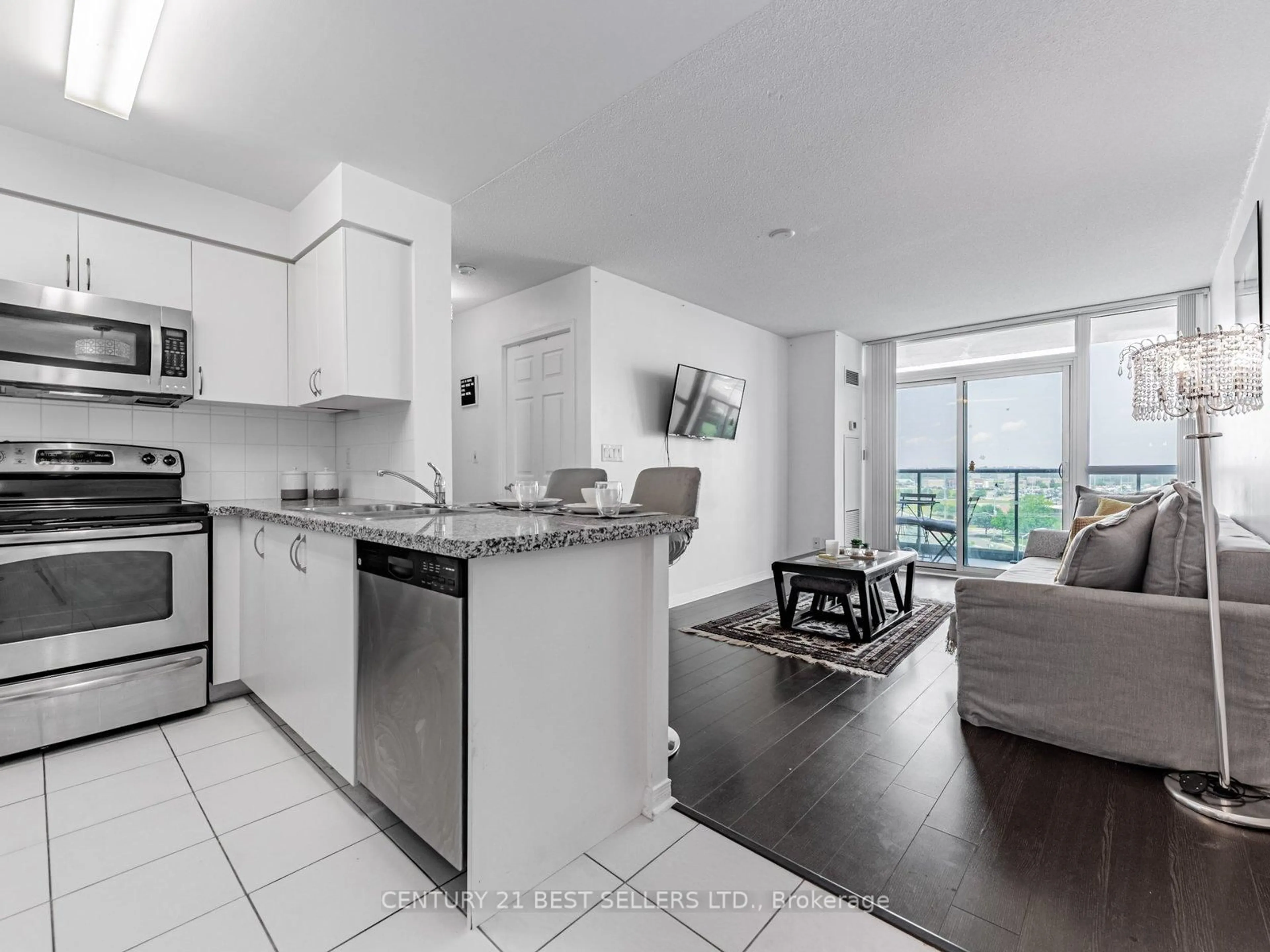 Open concept kitchen, unknown for 4900 Glen Erin Dr #801, Mississauga Ontario L5M 7S2
