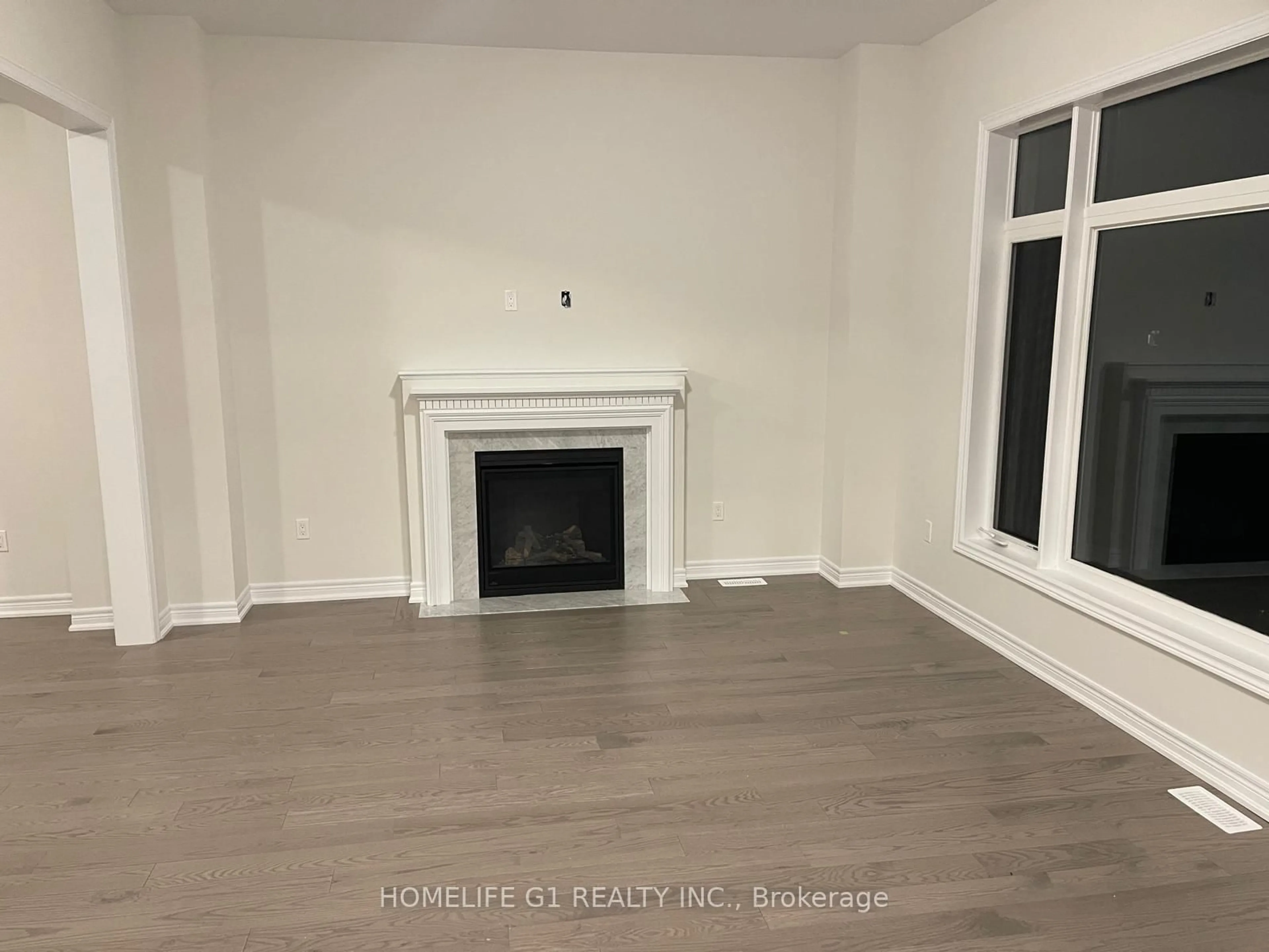 A pic of a room for 86 Carnegie Dr, Oakville Ontario L6H 0W1