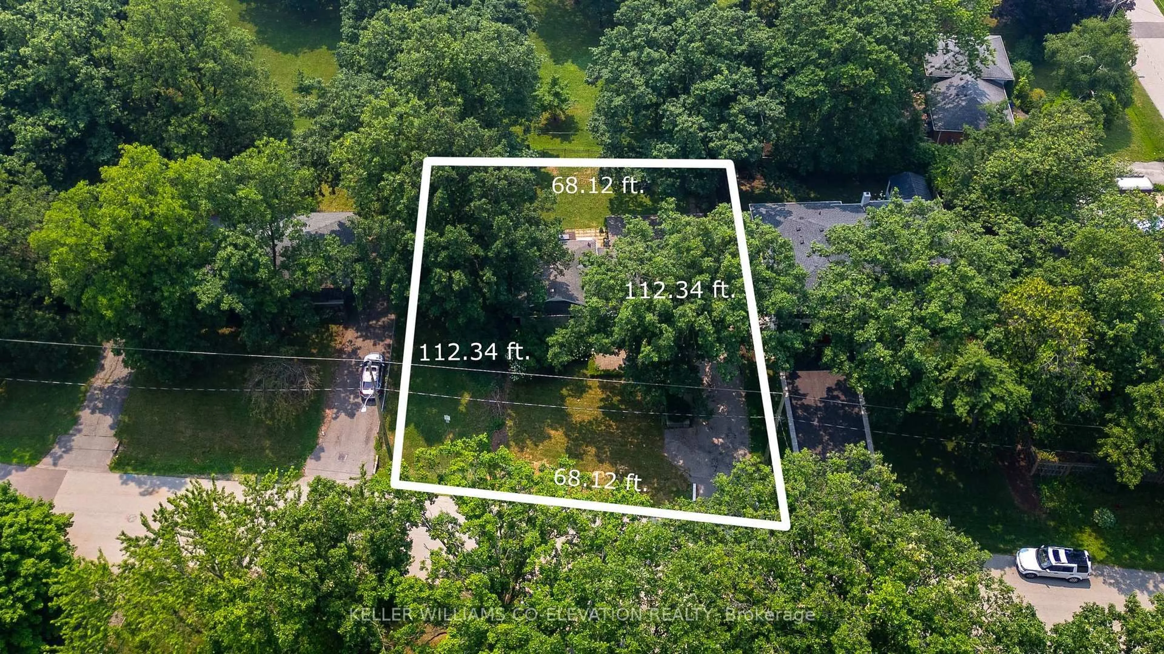 A pic from outside/outdoor area/front of a property/back of a property/a pic from drone, water/lake/river/ocean view for 548 Swann Dr, Oakville Ontario L6L 3X1