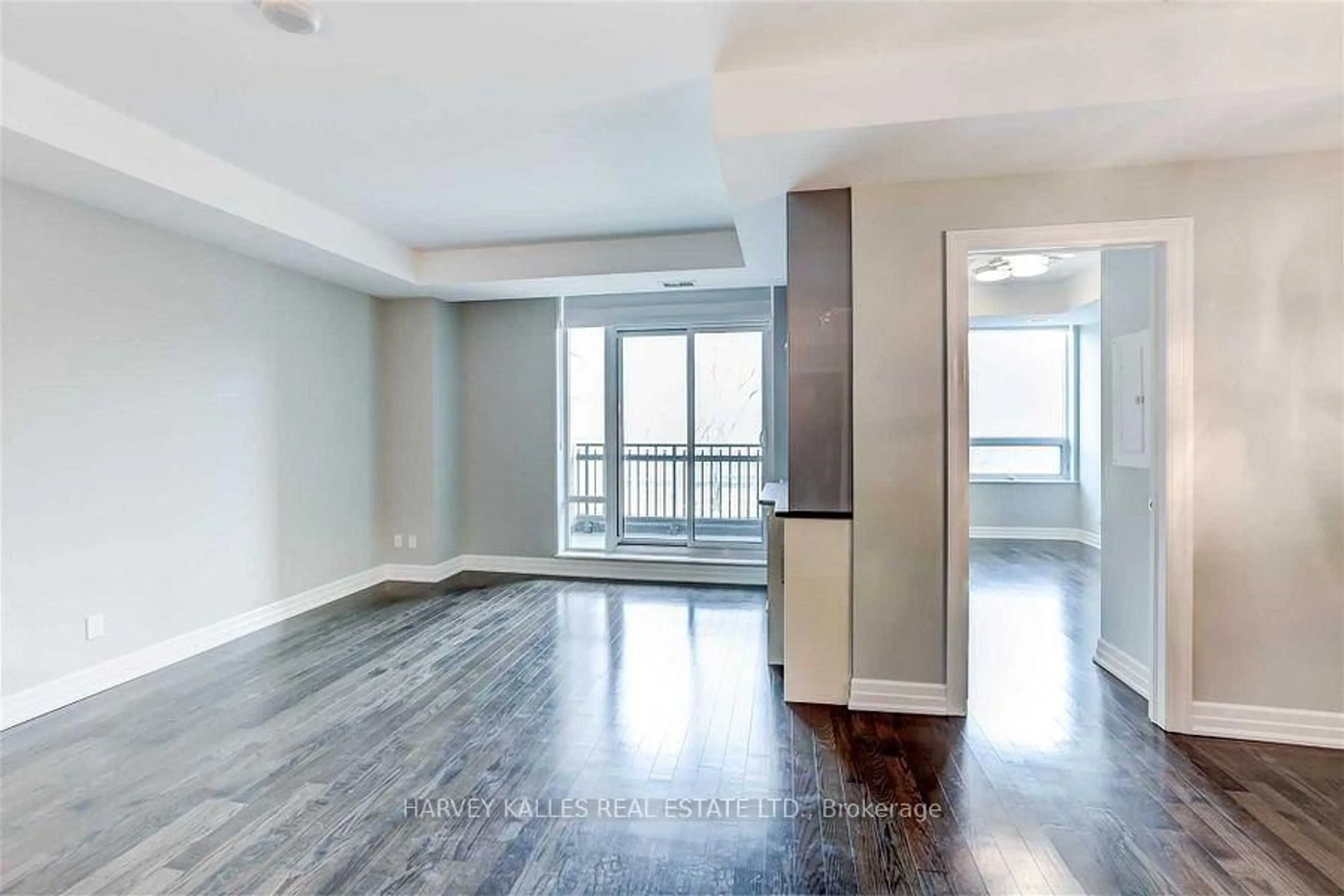 A pic of a room for 30 Old Mill Rd #103, Toronto Ontario M8X 0A5