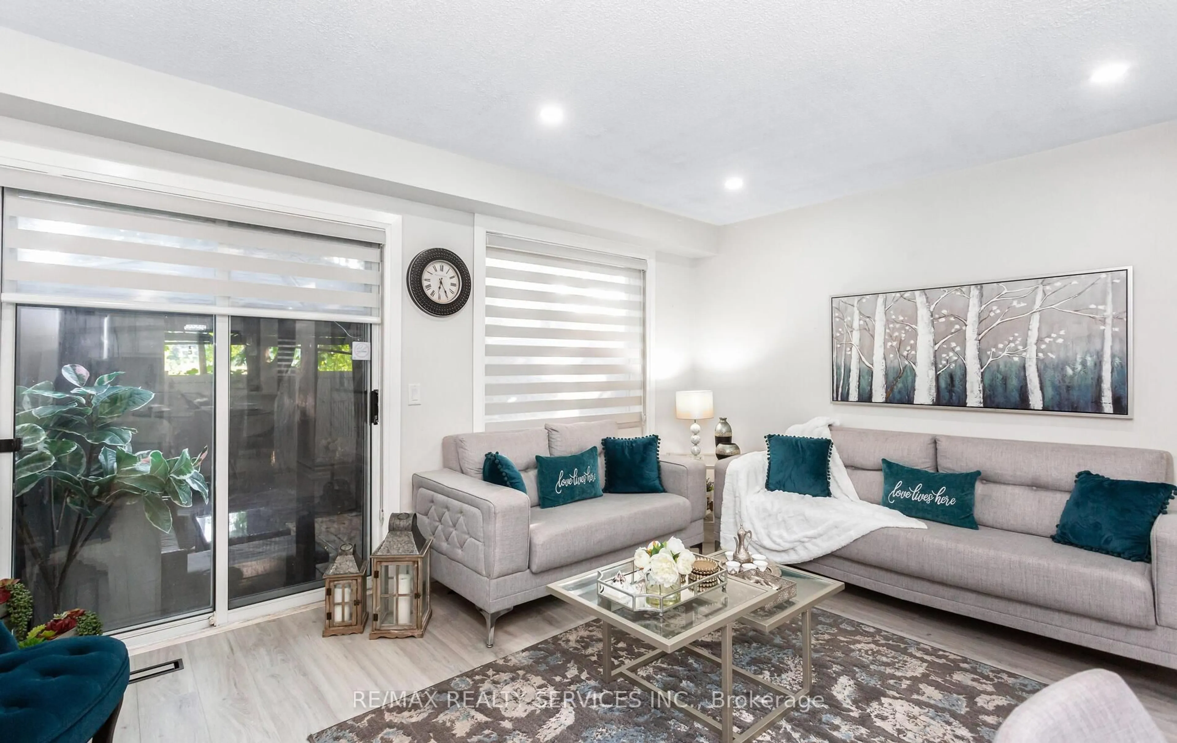 Living room with furniture, unknown for 180 Forum Dr #36, Mississauga Ontario L4Z 3Y2