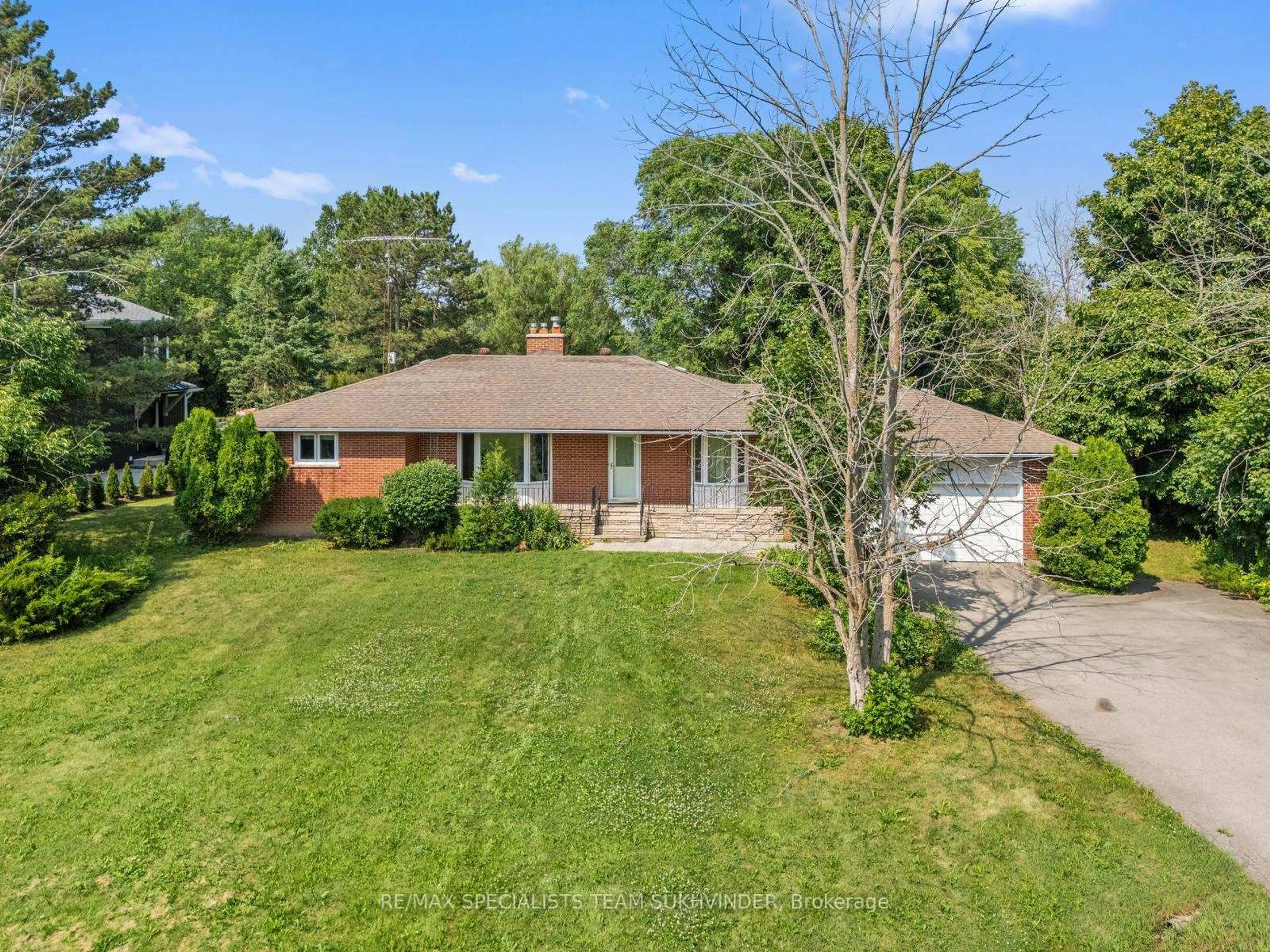 A pic from outside/outdoor area/front of a property/back of a property/a pic from drone, unknown for 14811 Creditview Rd, Caledon Ontario L7C 3G6