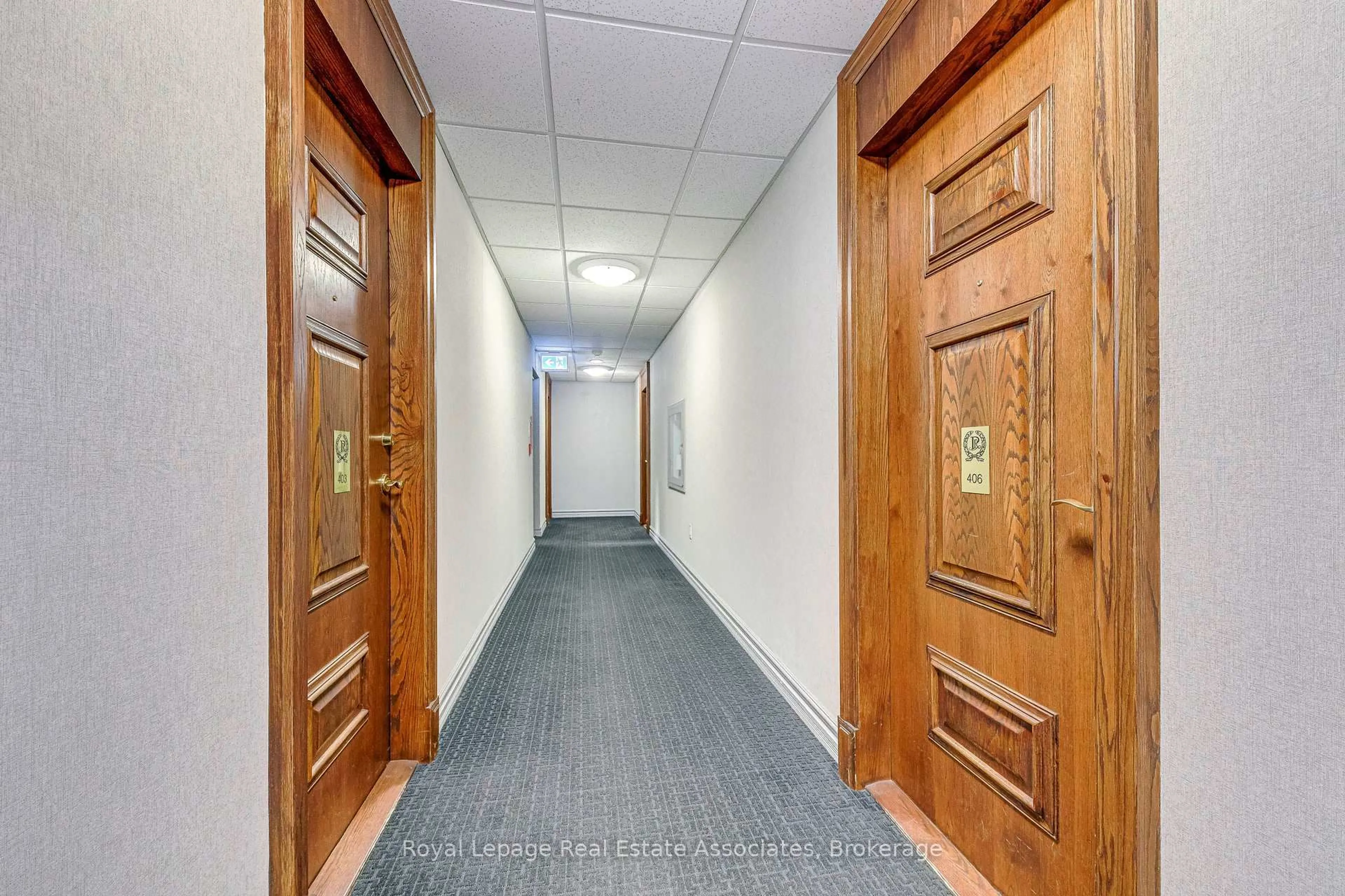 Indoor foyer for 17 Michael Power Pl #406, Toronto Ontario M9A 5G5