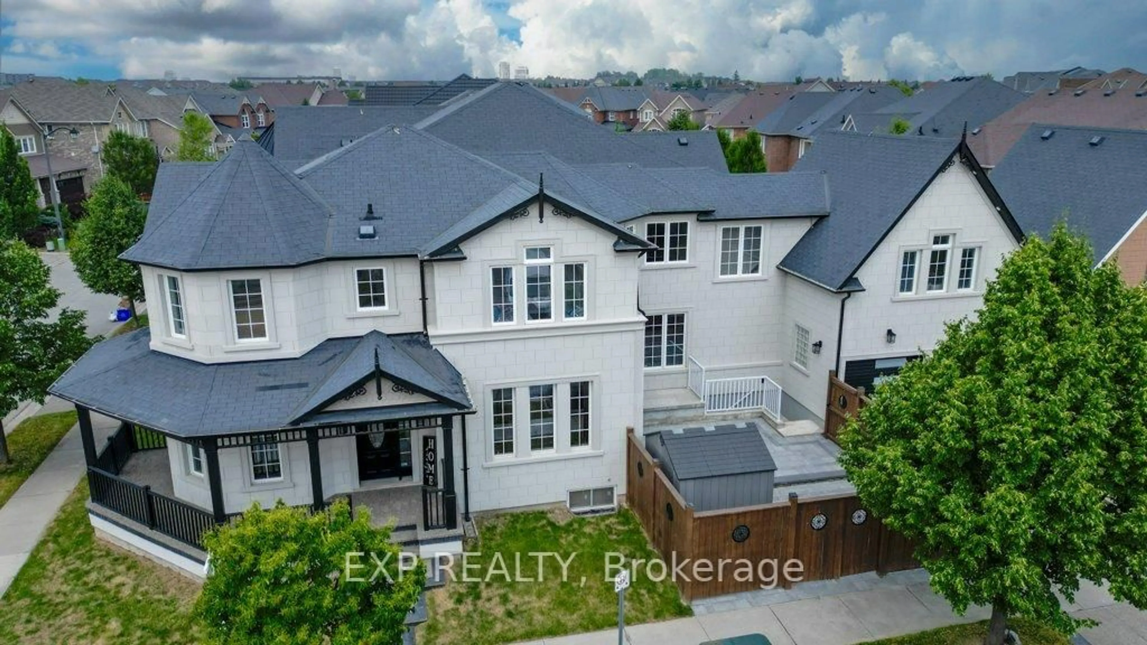 A pic from outside/outdoor area/front of a property/back of a property/a pic from drone, city buildings view from balcony for 953 Gastle Way, Milton Ontario L9T 0Z9