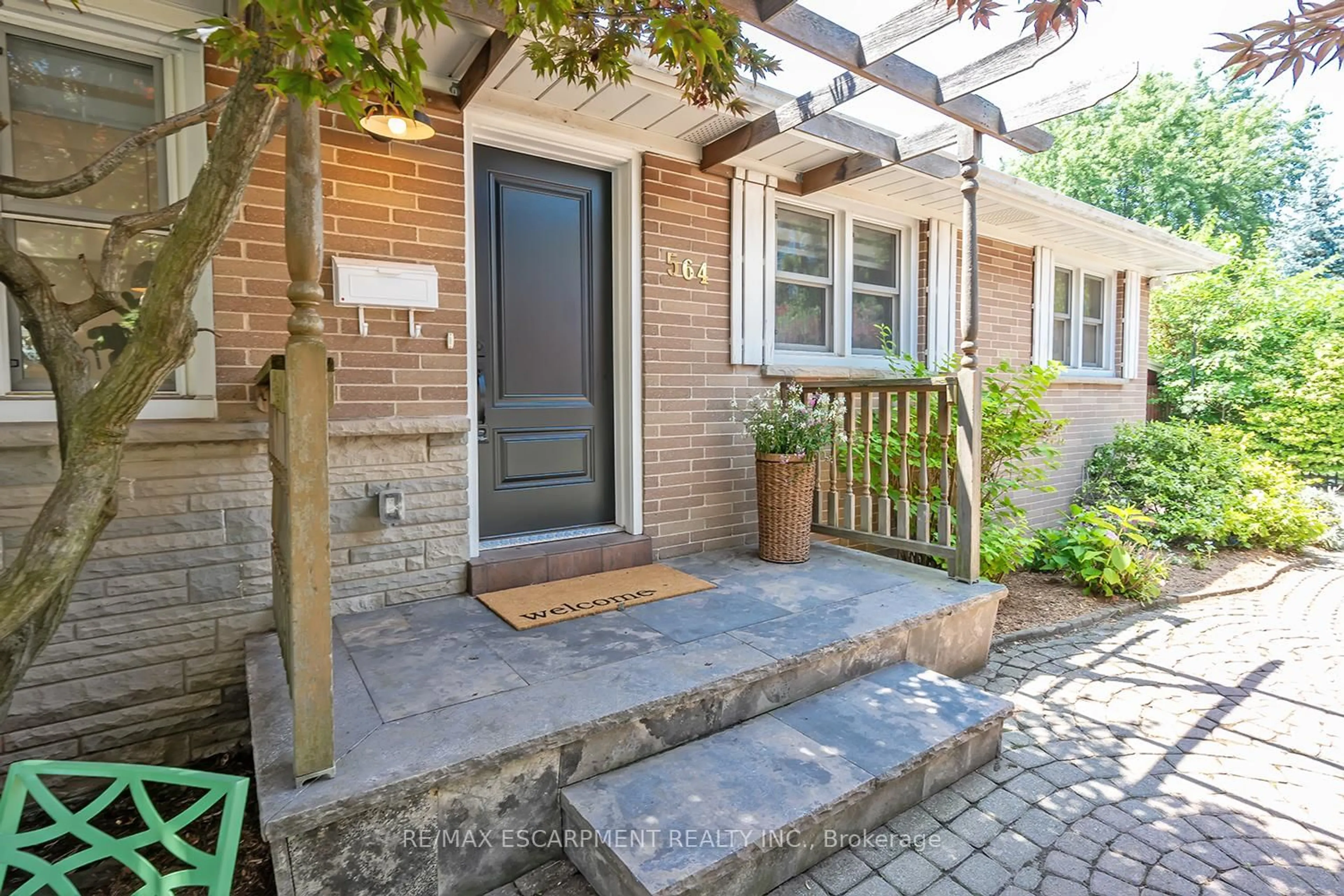 Unknown for 564 Maplehill Dr, Burlington Ontario L7N 2W3