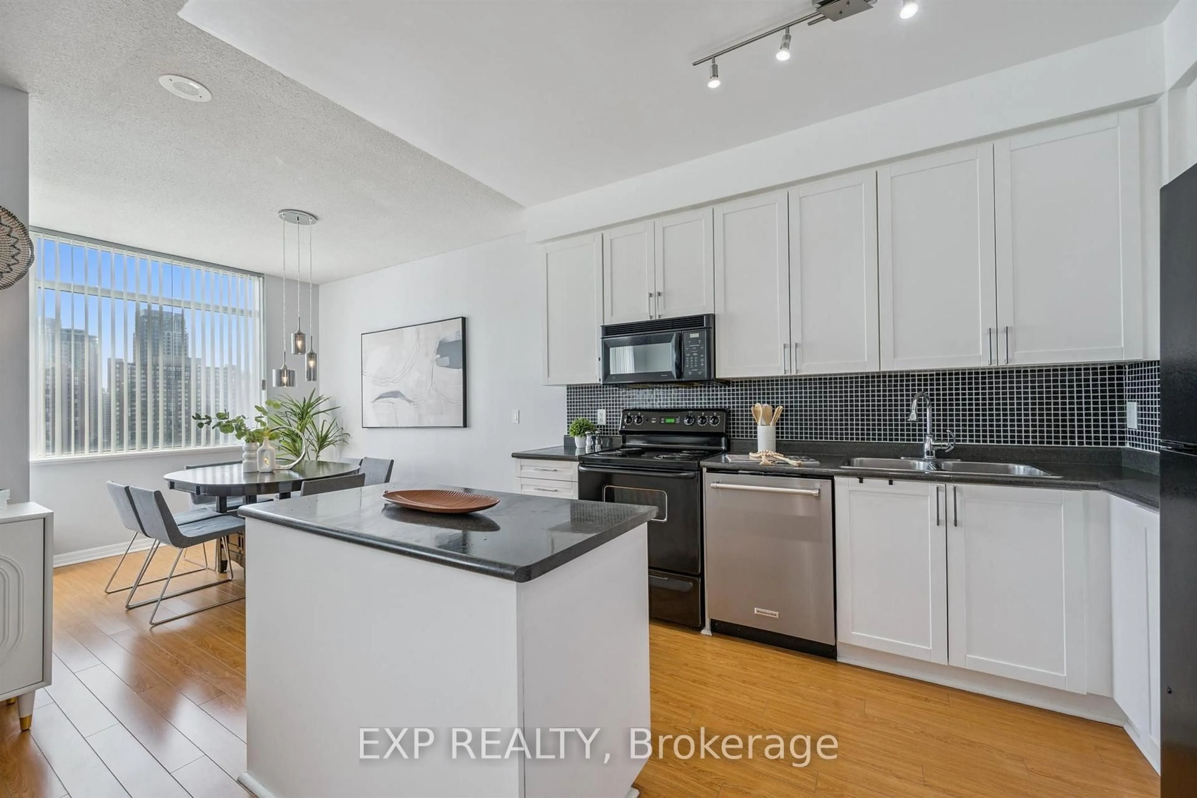 Open concept kitchen, unknown for 220 Burnhamthorpe Rd #905, Mississauga Ontario L5B 4N4