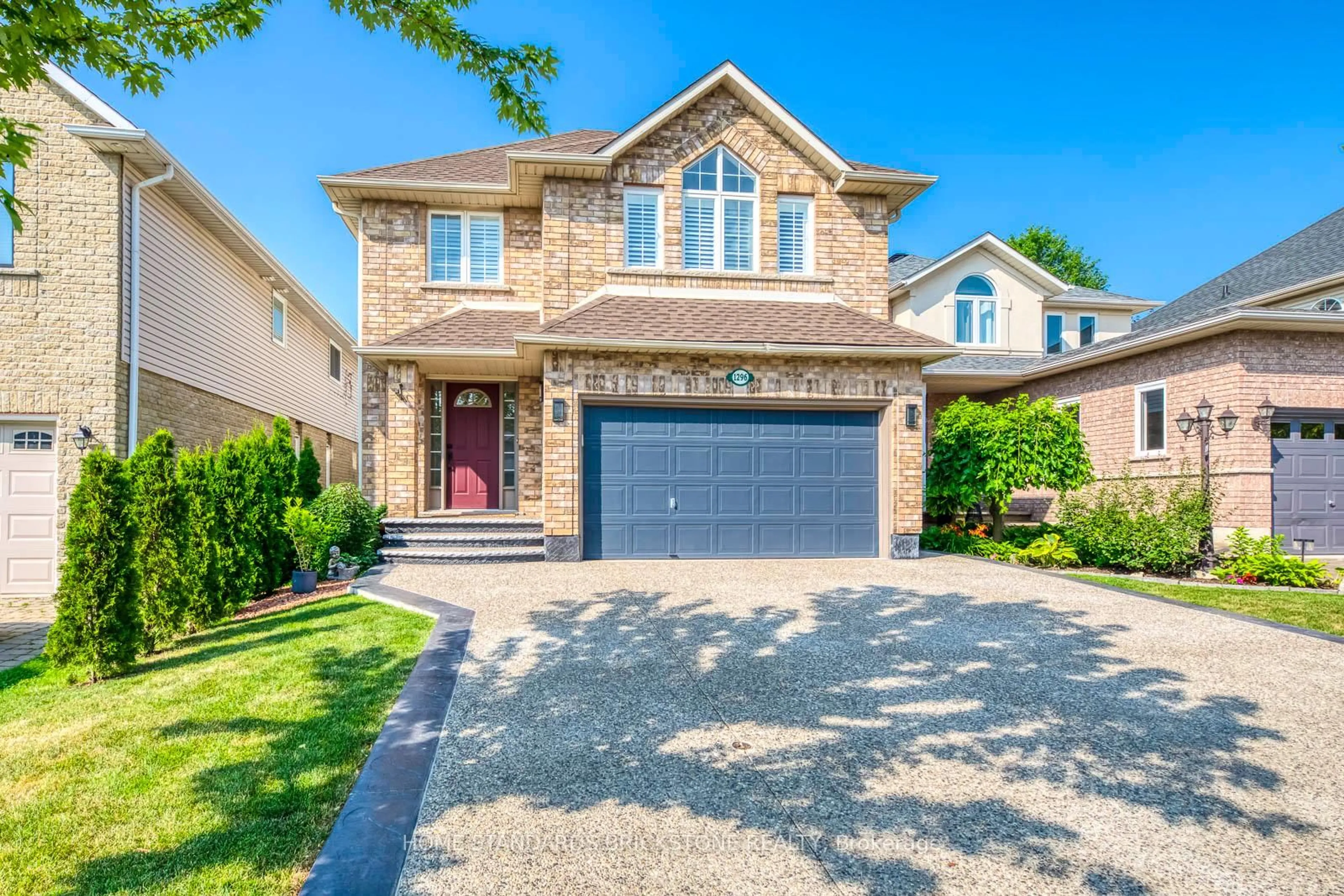 Home with brick exterior material, street for 1296 Inglehart Dr, Burlington Ontario L7M 4Z4