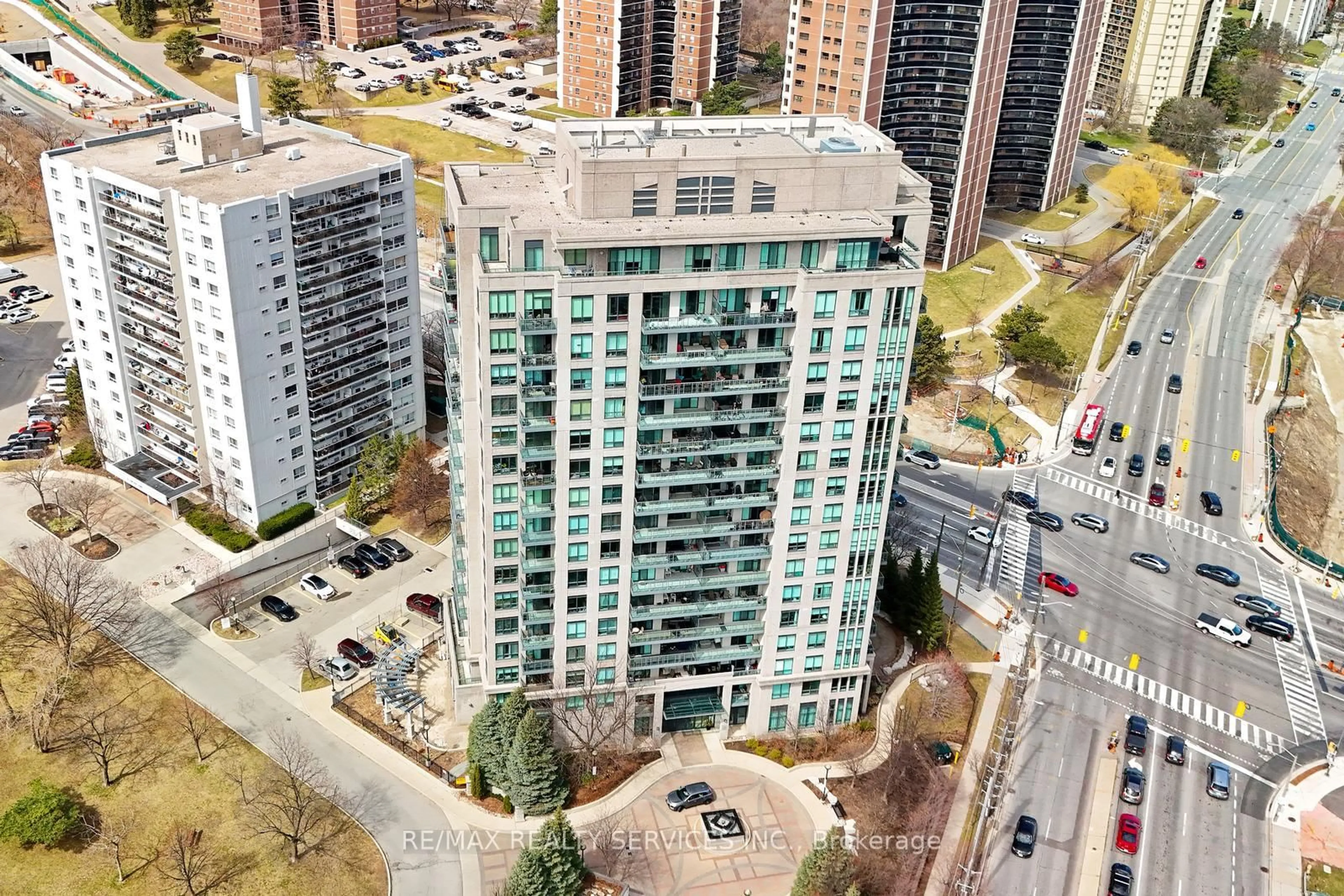 A pic from outside/outdoor area/front of a property/back of a property/a pic from drone, city buildings view from balcony for 38 Fontenay Crt #Suite 1309, Toronto Ontario M9A 5H5