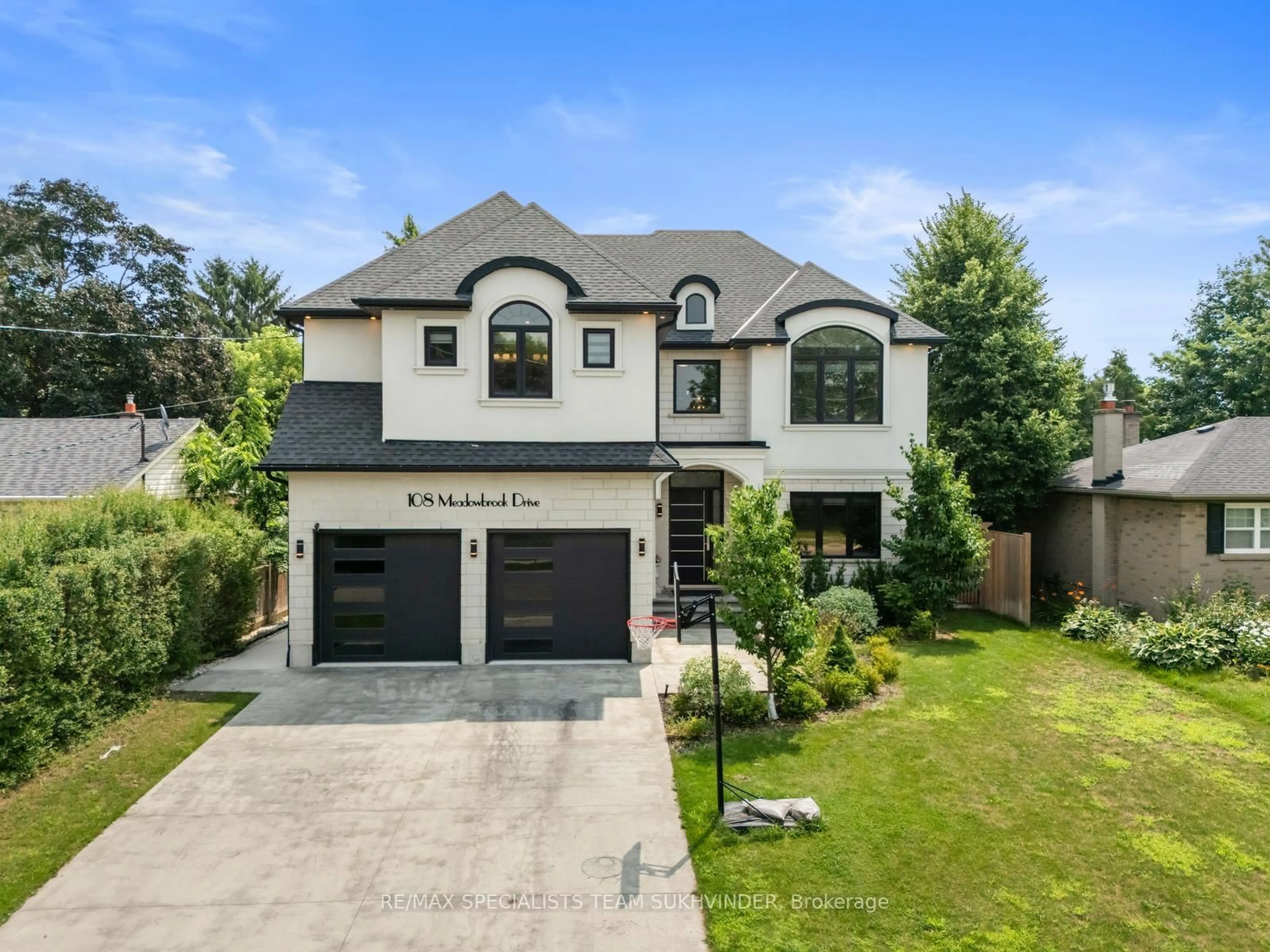 Home with brick exterior material, street for 108 Meadowbrook Dr, Milton Ontario L9T 2B6