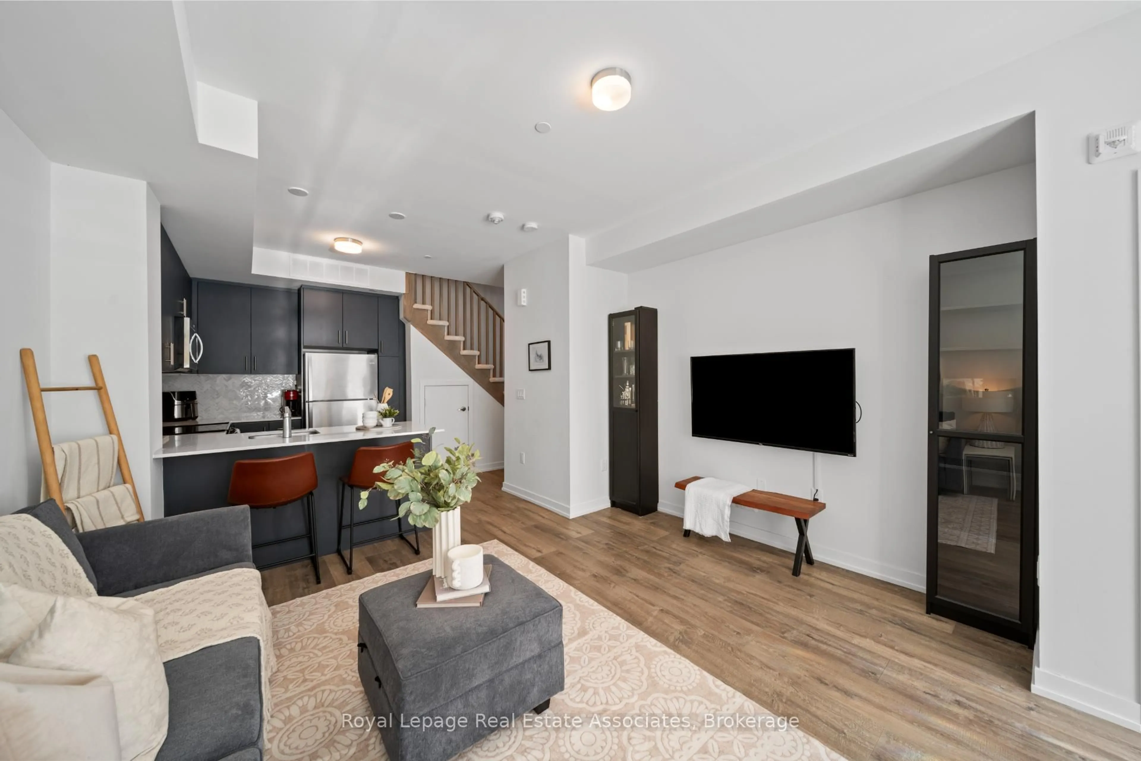Unknown for 3546 Colonial Dr #10, Mississauga Ontario L5L 0C1
