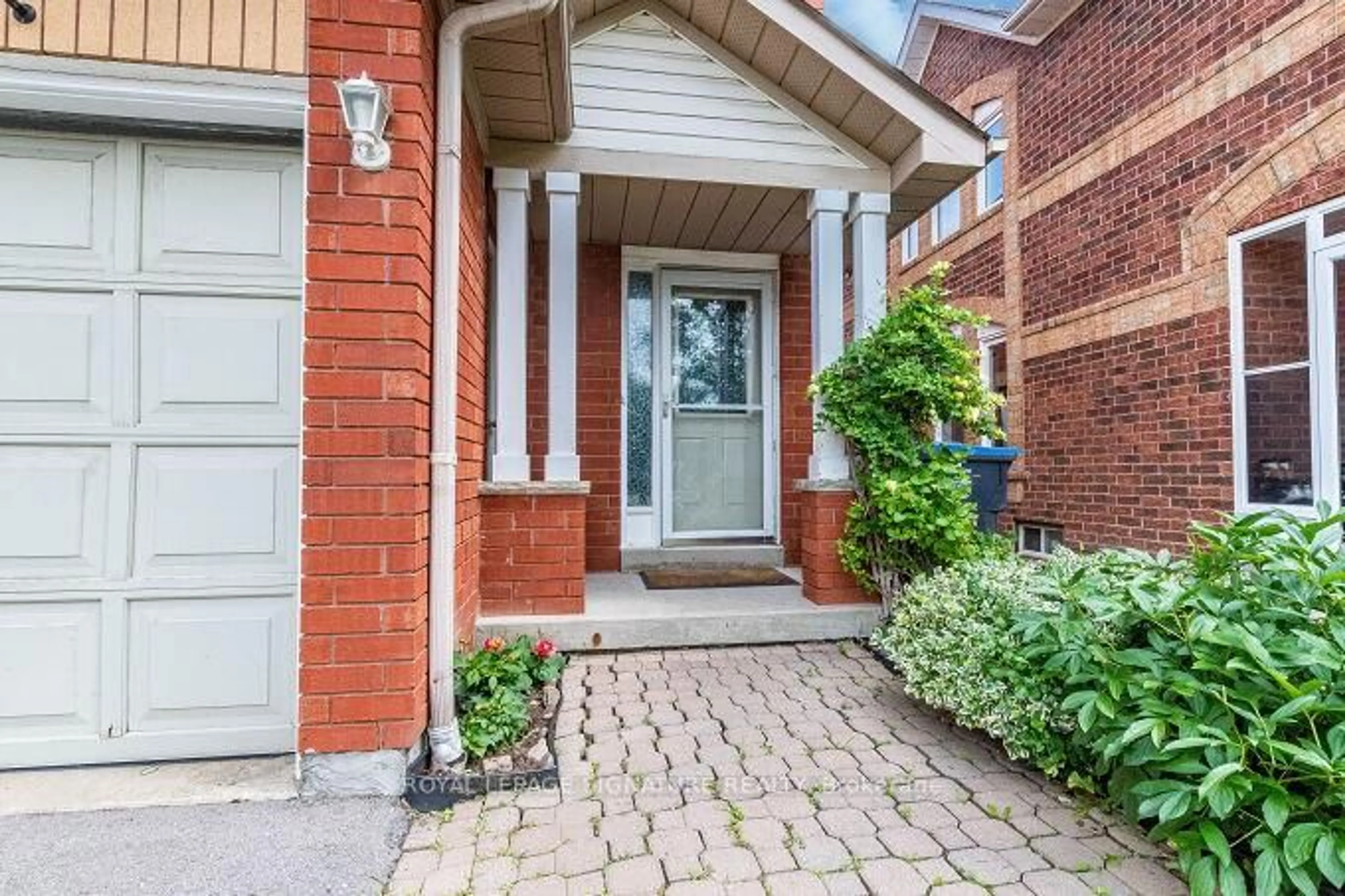 Home with brick exterior material, street for 6985 Glory Crt, Mississauga Ontario L5N 7E2