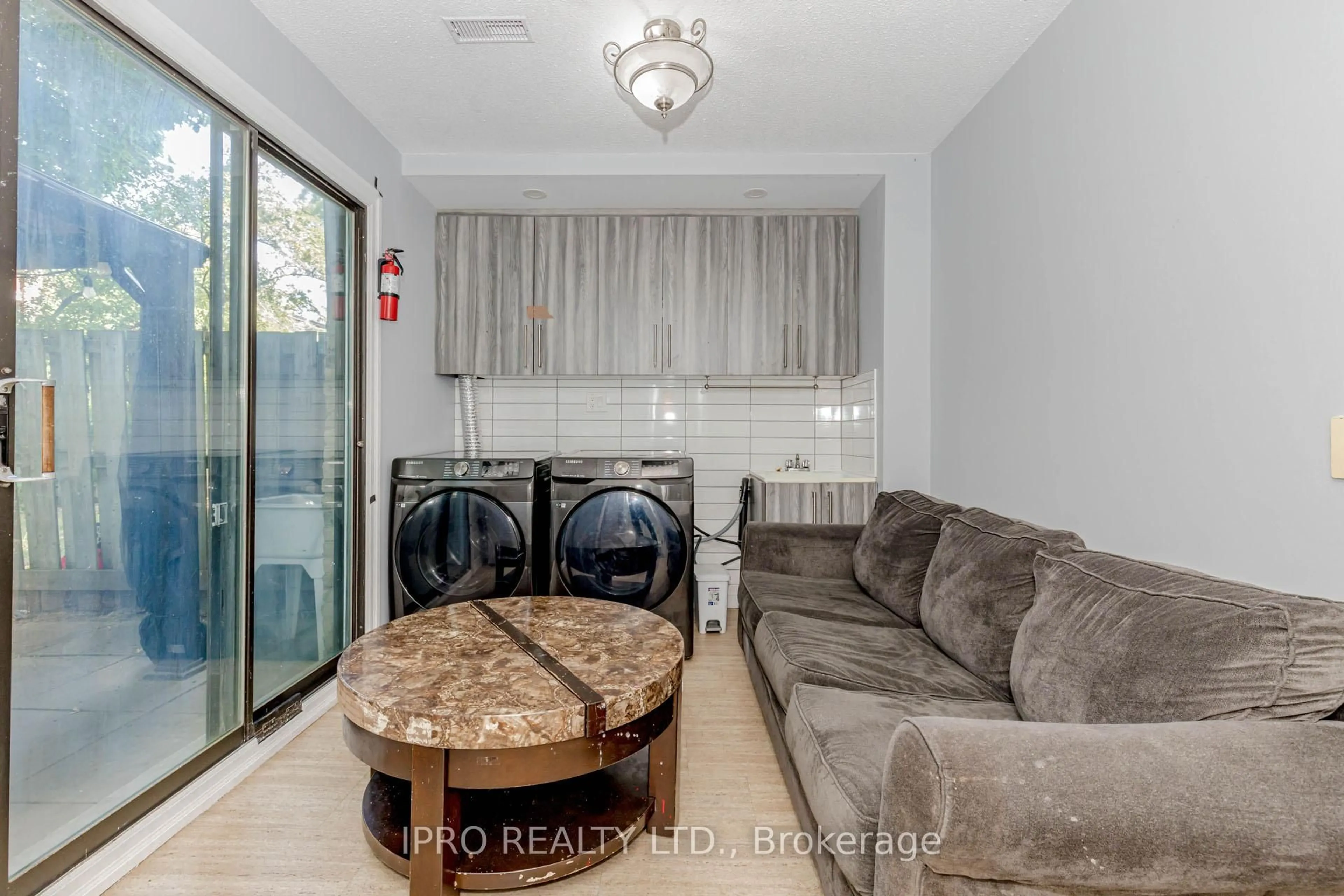 Living room with furniture, unknown for 915 Inverhouse Dr #42, Mississauga Ontario L5J 4B2