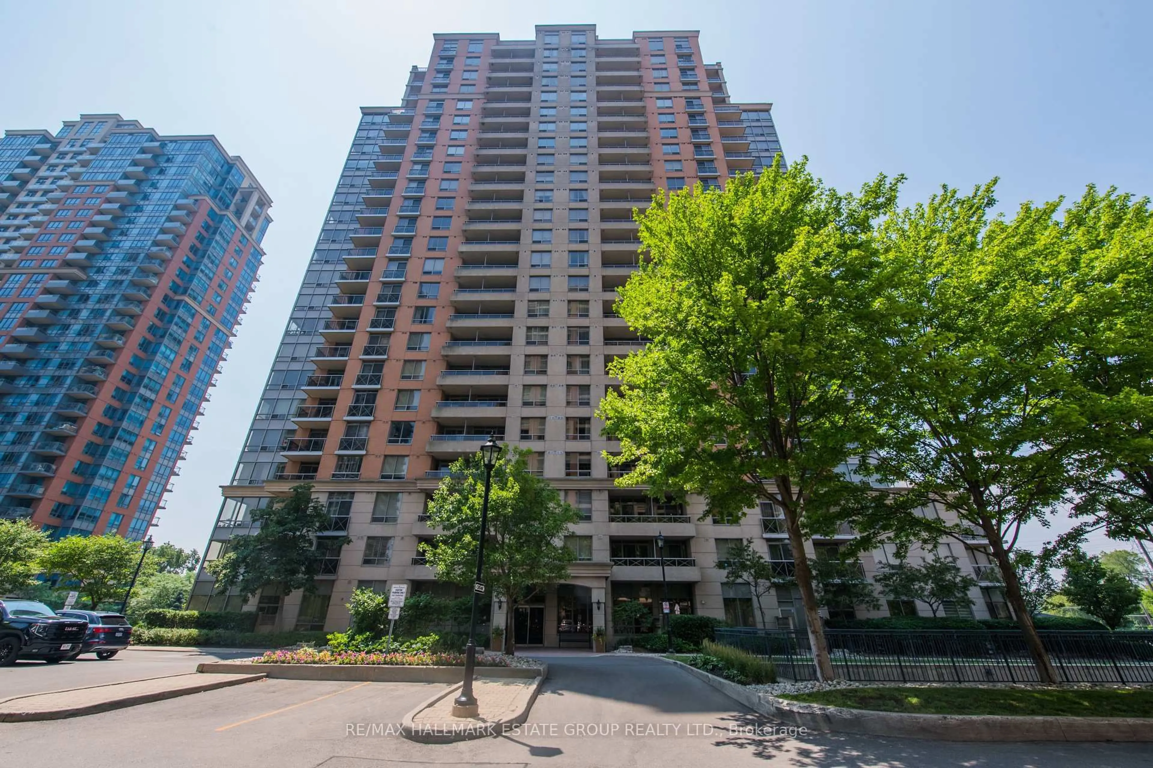 Patio, unknown for 5233 Dundas St #2324, Toronto Ontario M9B 6M1