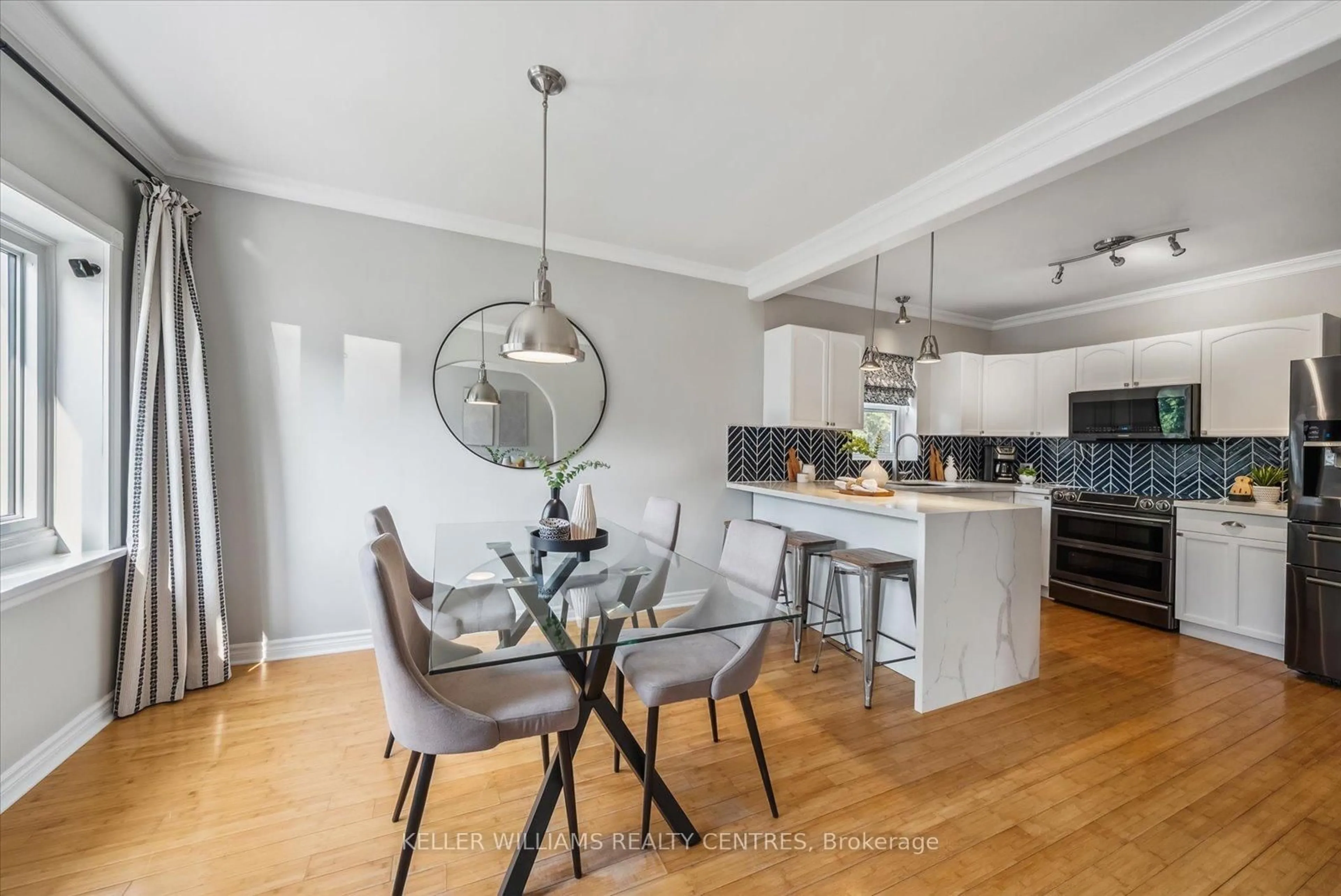 Open concept kitchen, unknown for 13 Villa Rd, Toronto Ontario M8W 1M4
