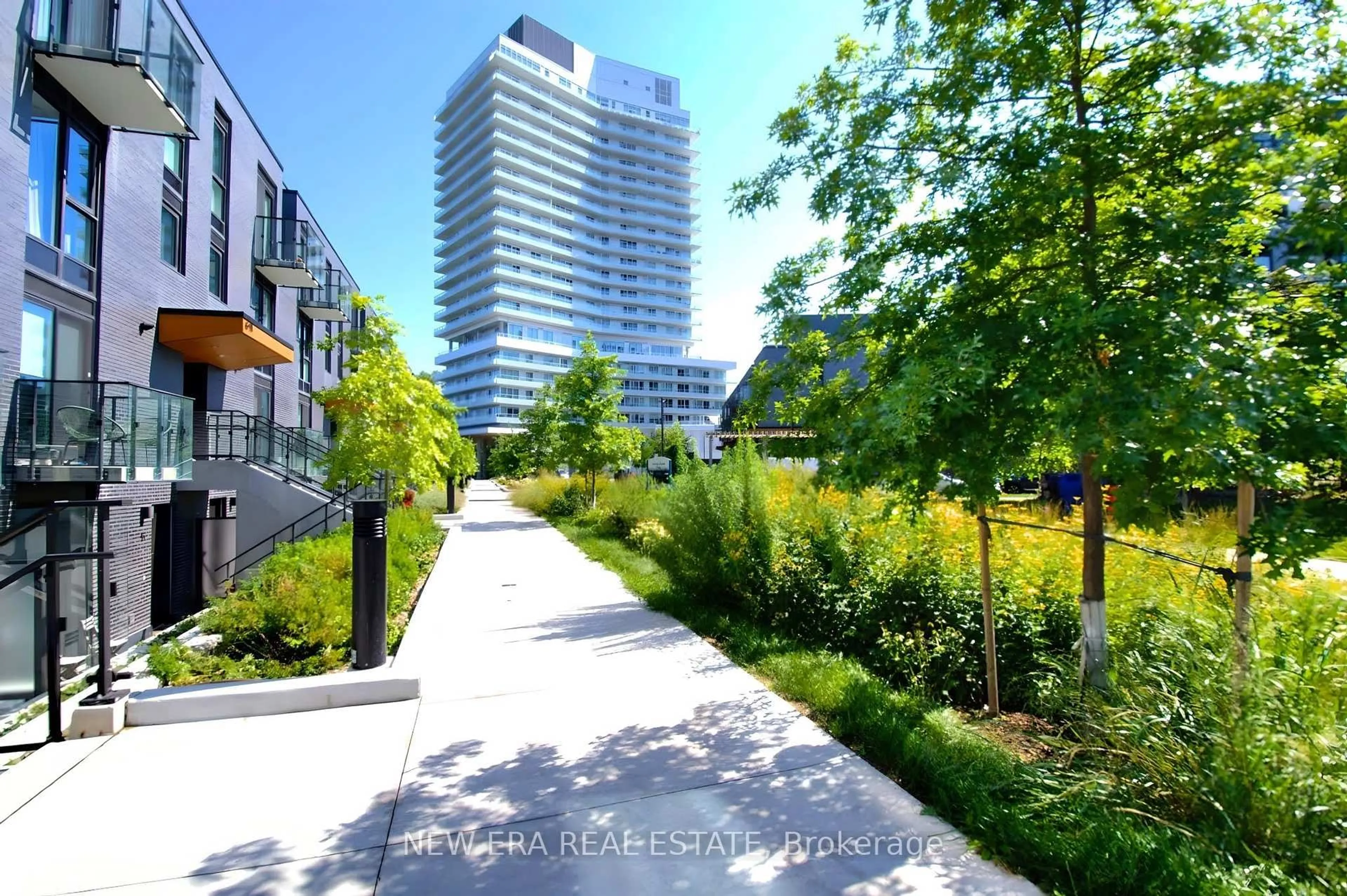 Patio, street for 20 Brin Dr #1904, Toronto Ontario M8X 0B2