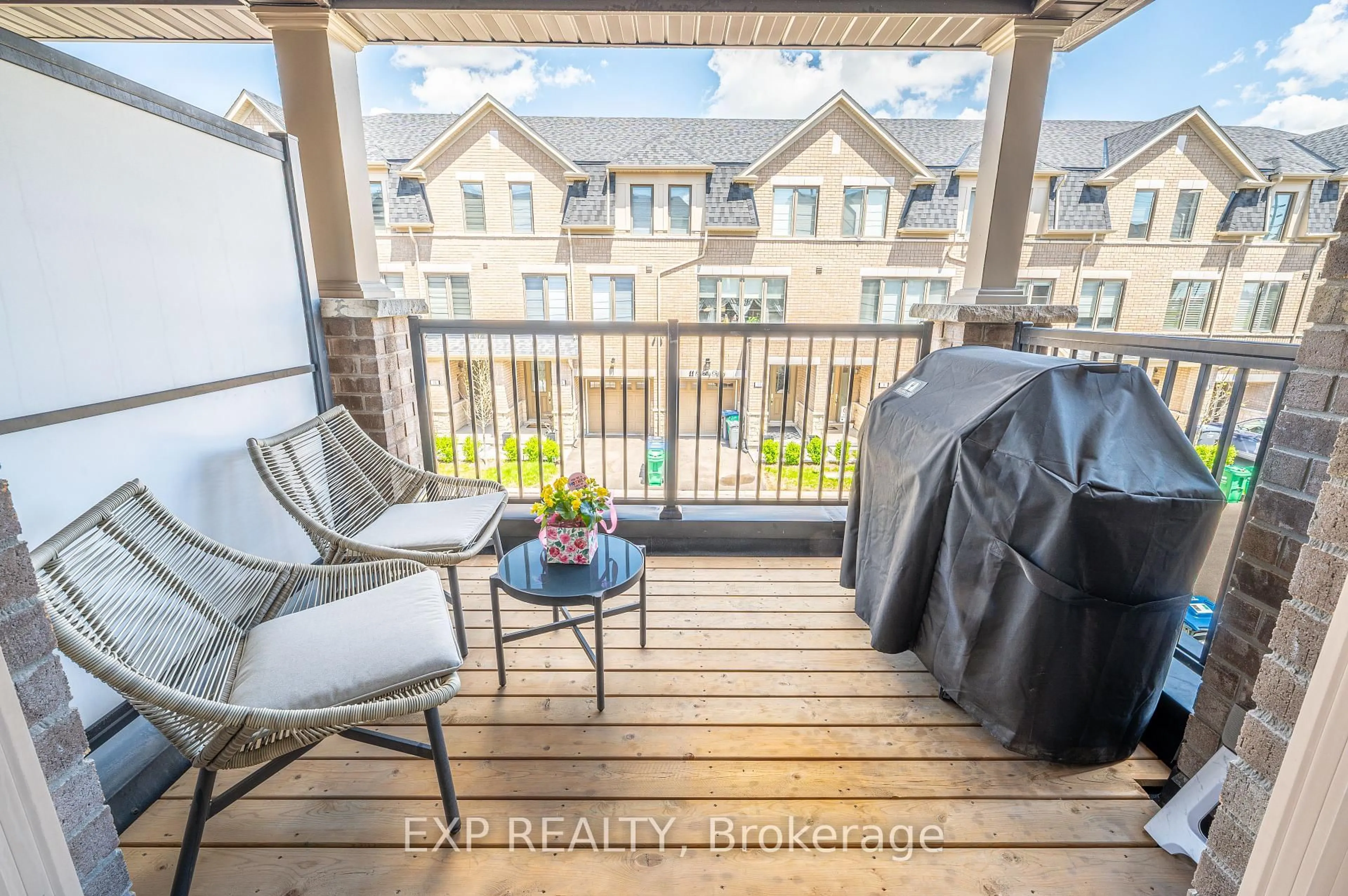 Patio, water/lake/river/ocean view for 28 Vestry Way, Brampton Ontario L6P 4N7