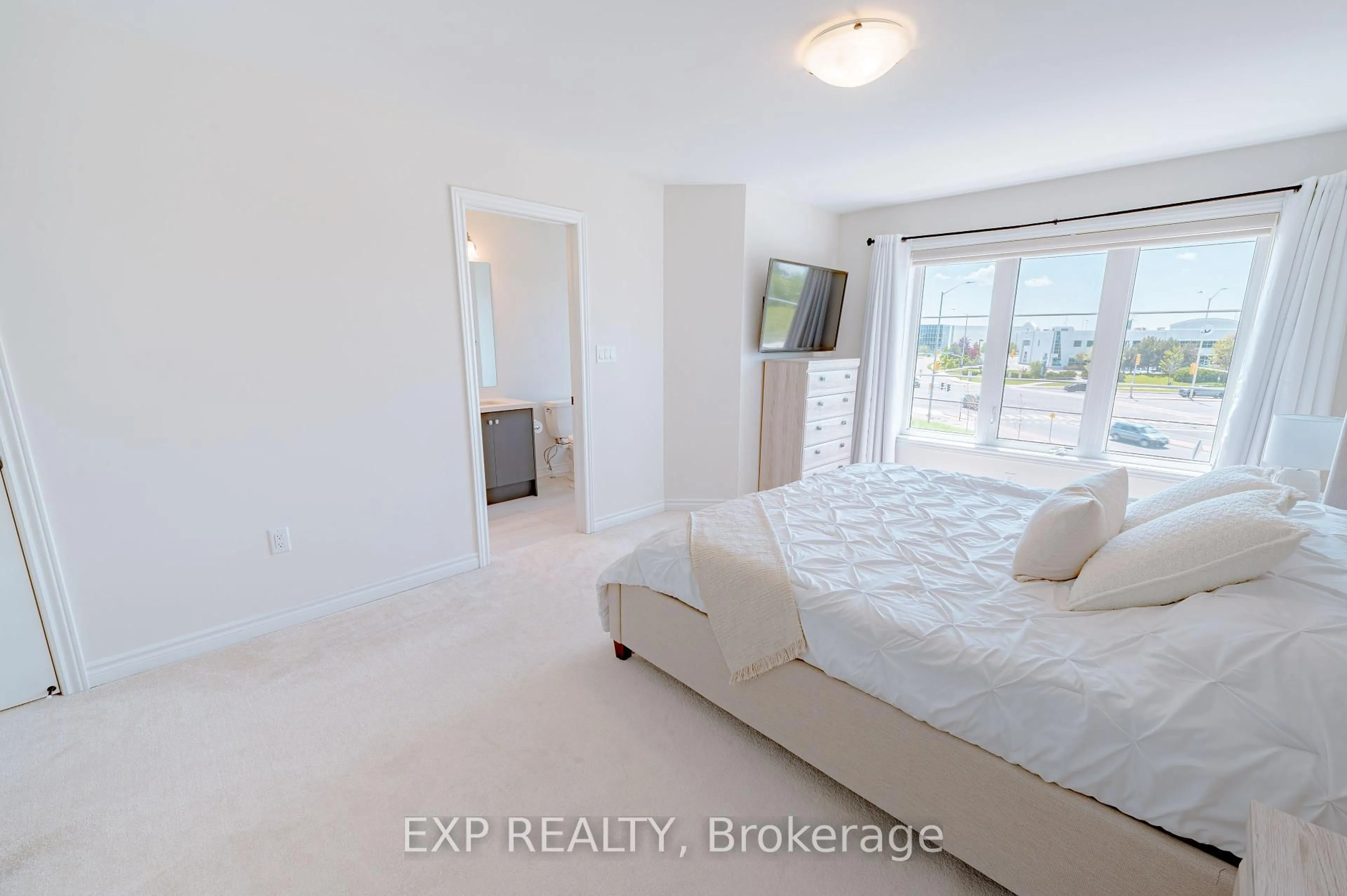 A pic of a room for 28 Vestry Way, Brampton Ontario L6P 4N7