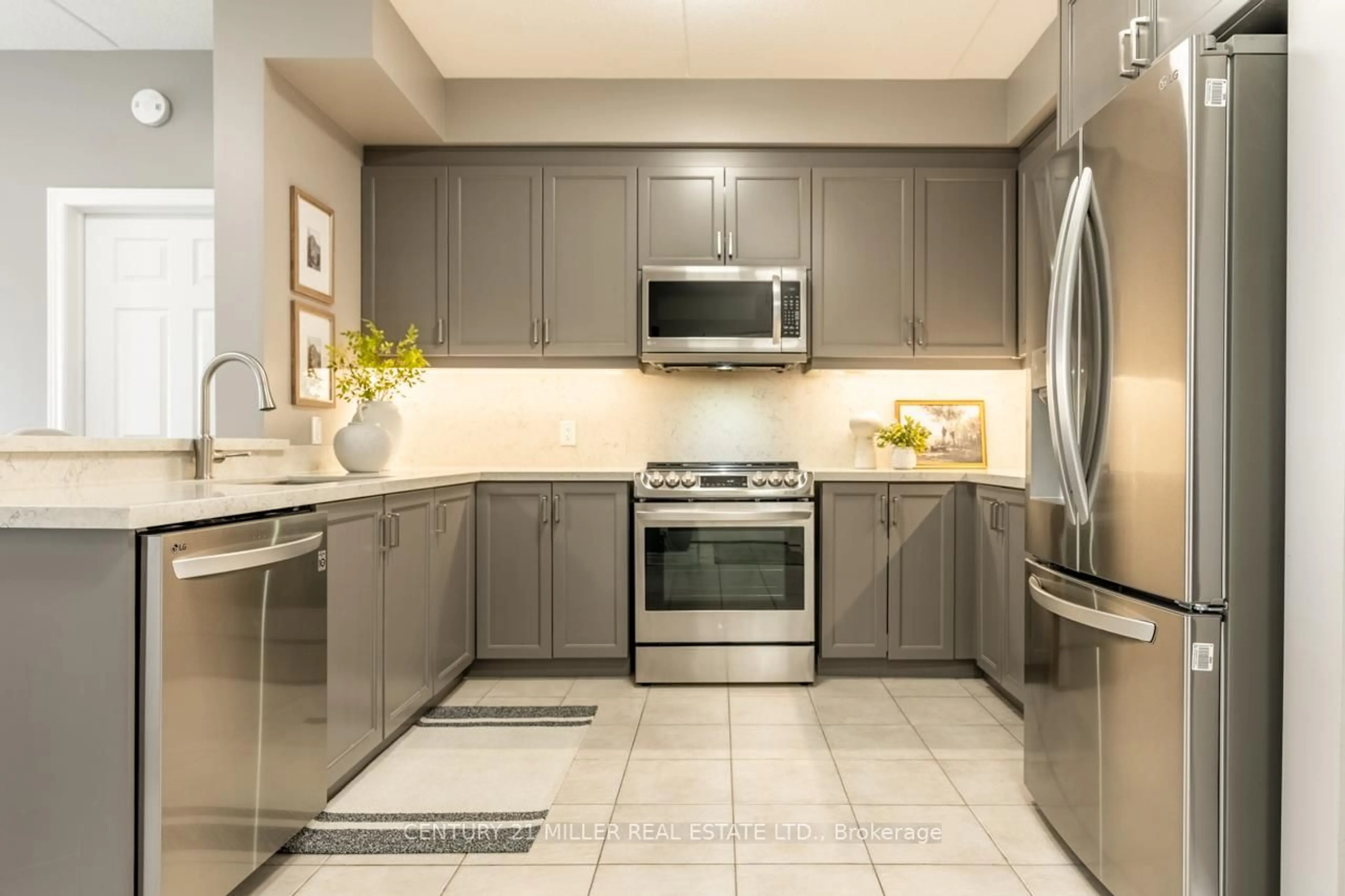 Contemporary kitchen, ceramic/tile floor for 1379 Costigan Rd #408, Milton Ontario L9T 2K6