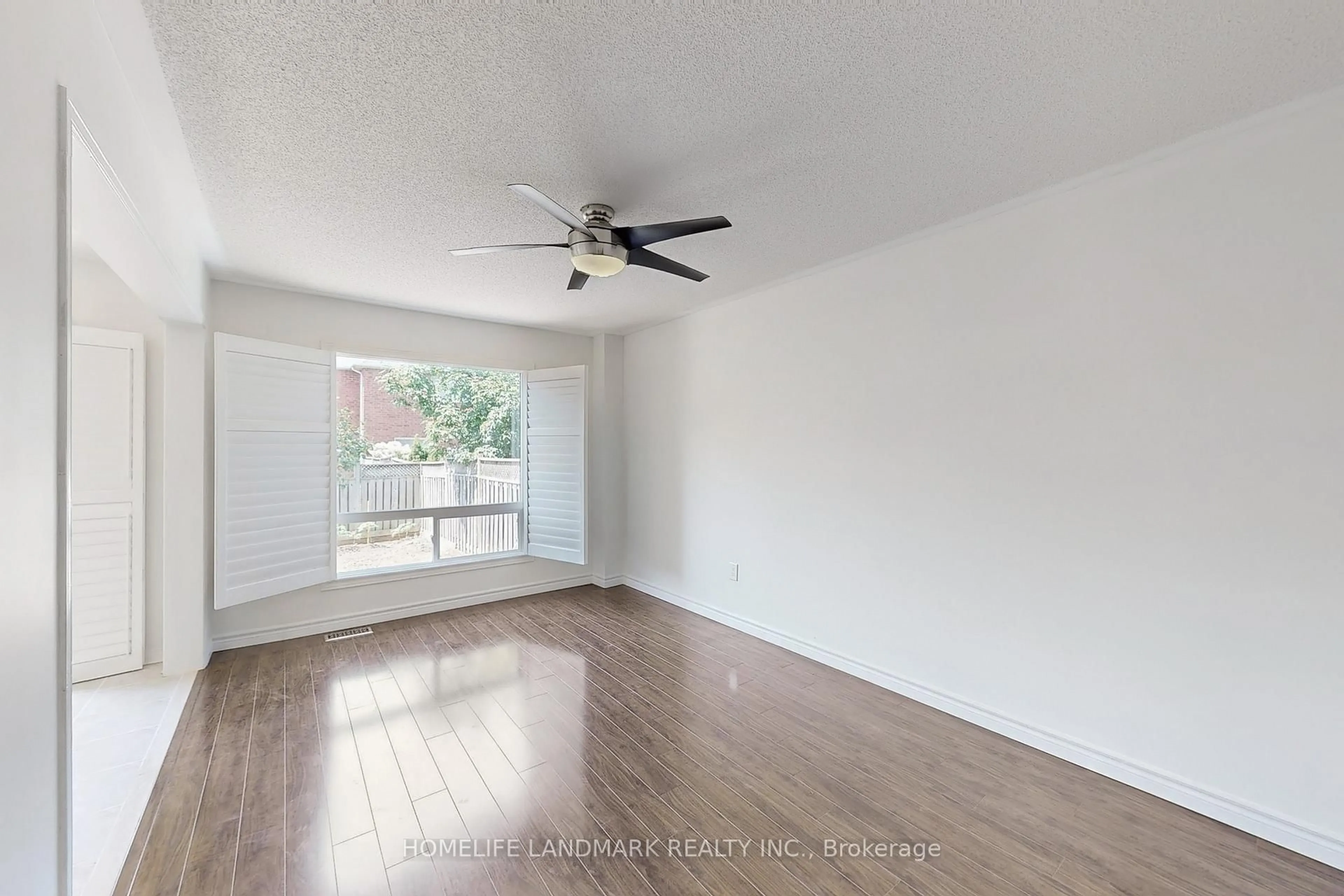 A pic of a room for 2276 Grouse Lane, Oakville Ontario L6M 4A8