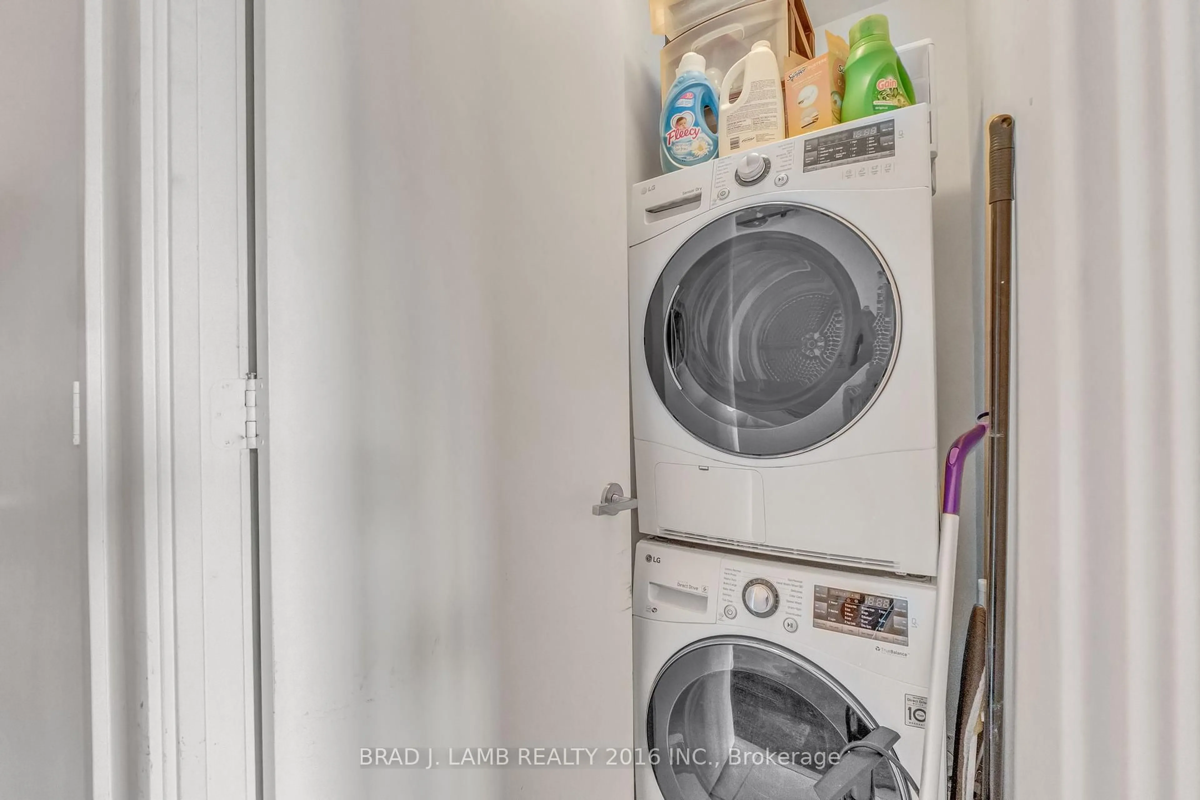 Laundry room for 165 Legion Rd #1031, Toronto Ontario M8Y 0A1