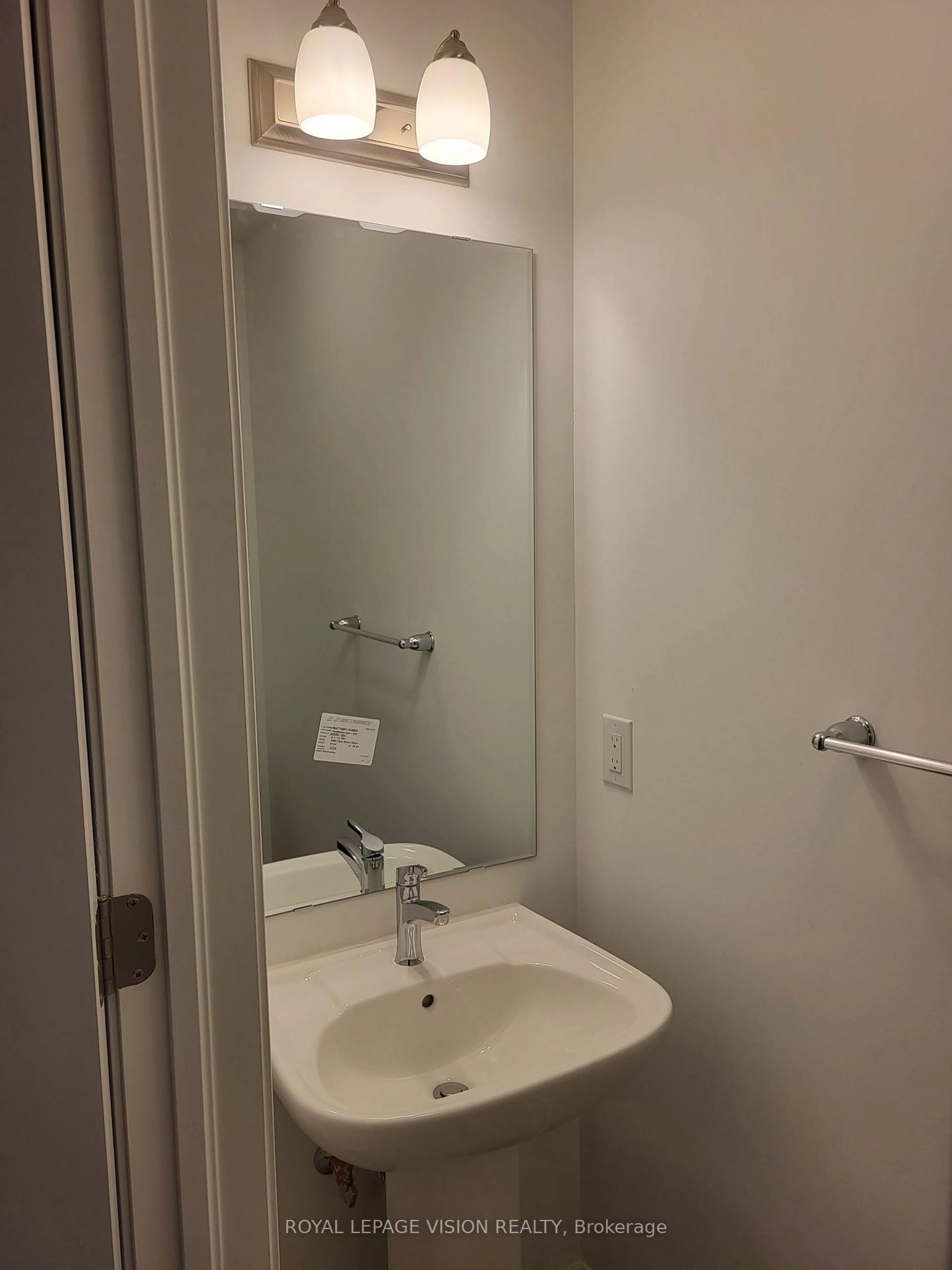 Standard bathroom, floor is not visible for 1921 Thames Circ, Milton Ontario L9E 1Y9