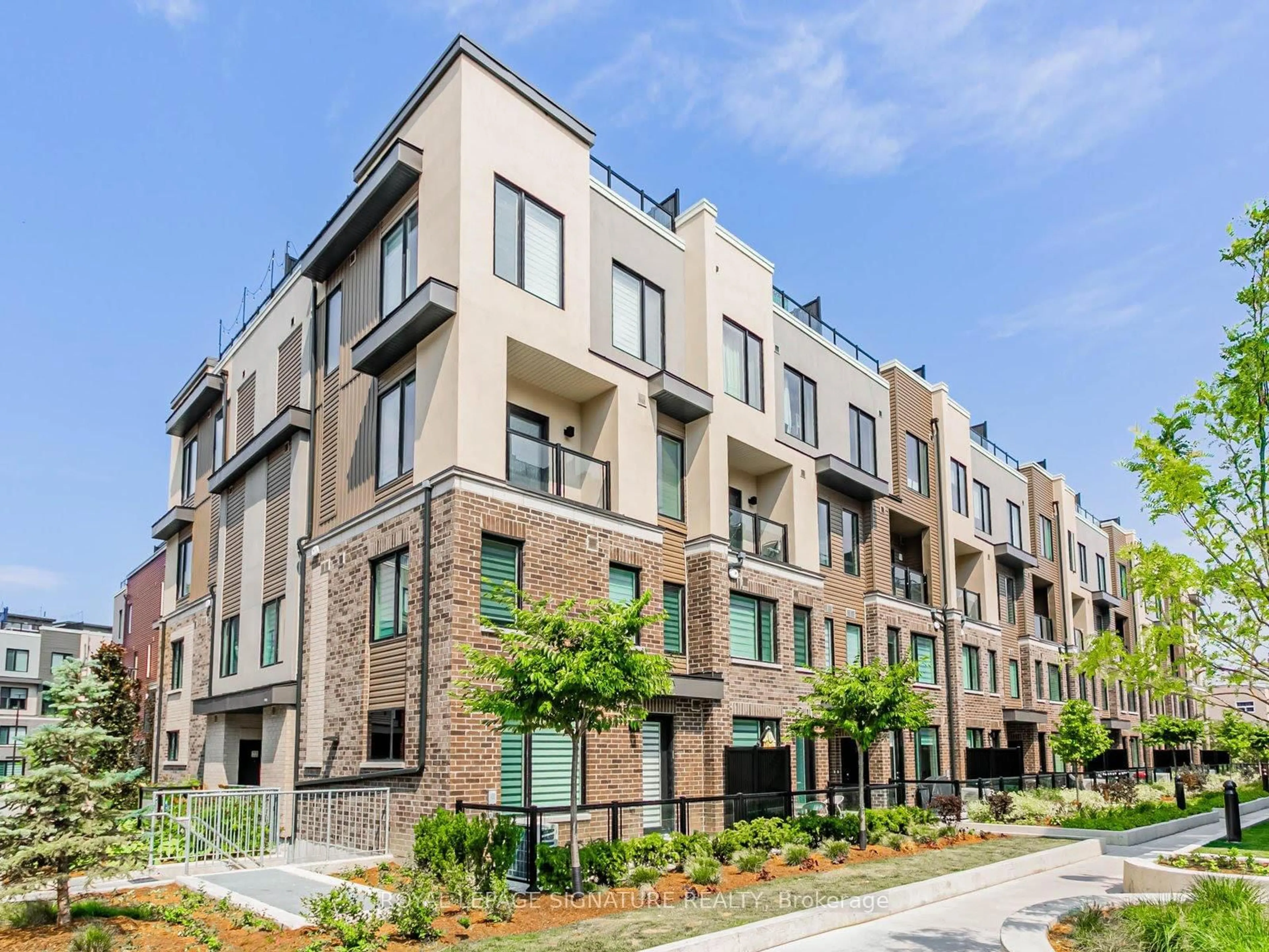 Home with brick exterior material, street for 3550 Colonial Dr #24, Mississauga Ontario L5L 0C1