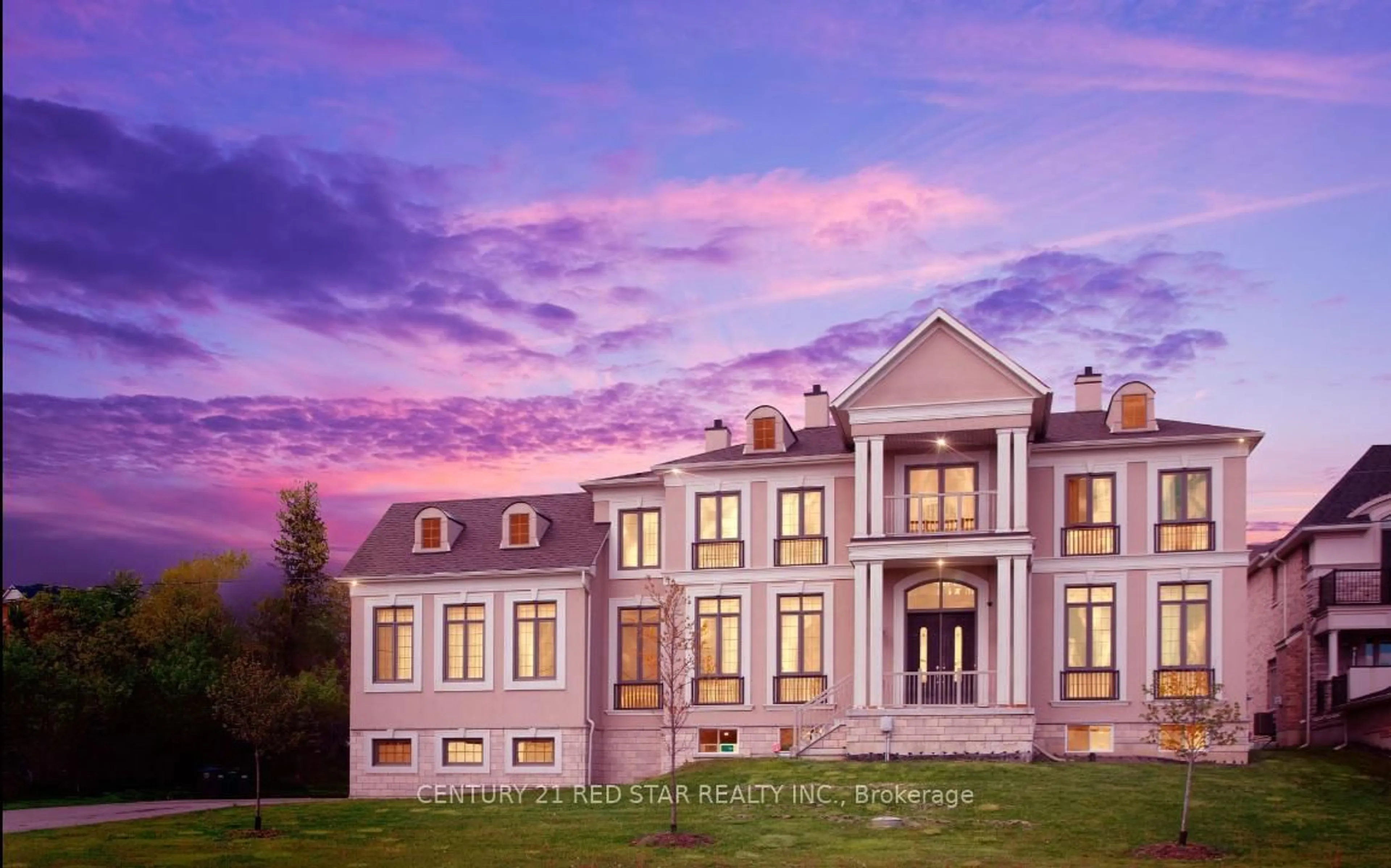 Home with brick exterior material, building for 7263 Second Line, Mississauga Ontario L5W 1A1