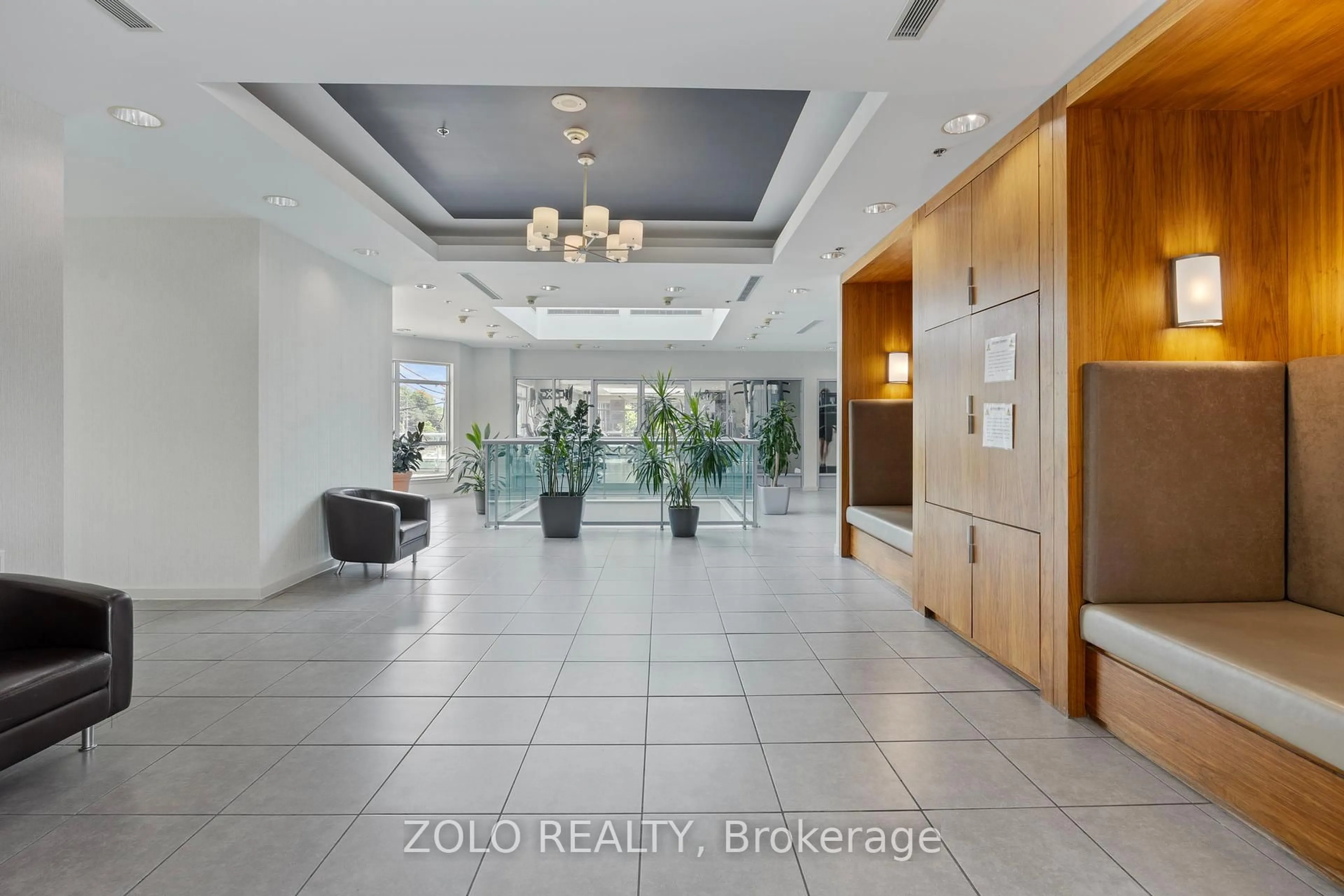 Lobby for 1 Elm Dr #611, Mississauga Ontario L5B 4M1