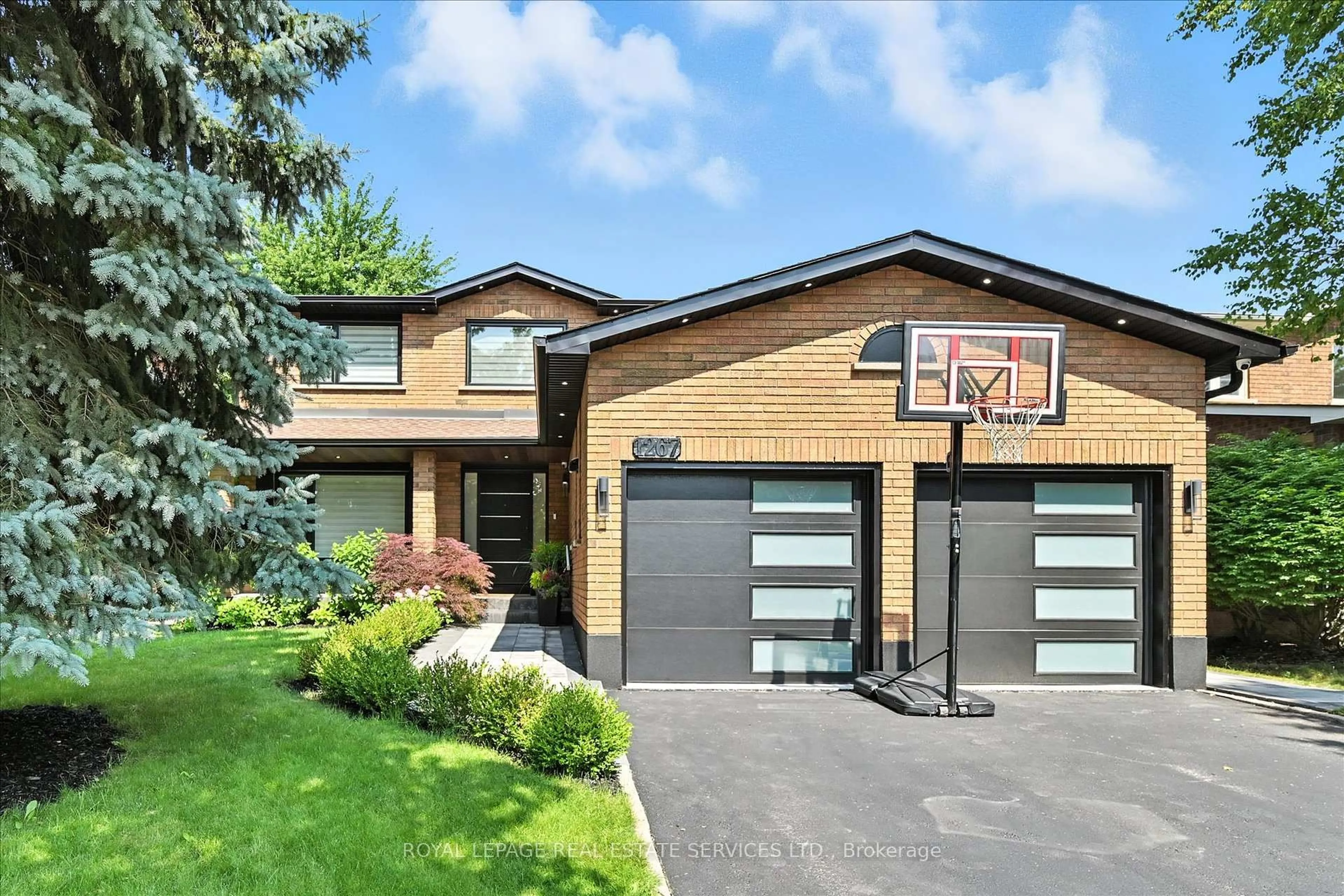 Home with brick exterior material, street for 1267 Roseberry Cres, Oakville Ontario L6M 1W2