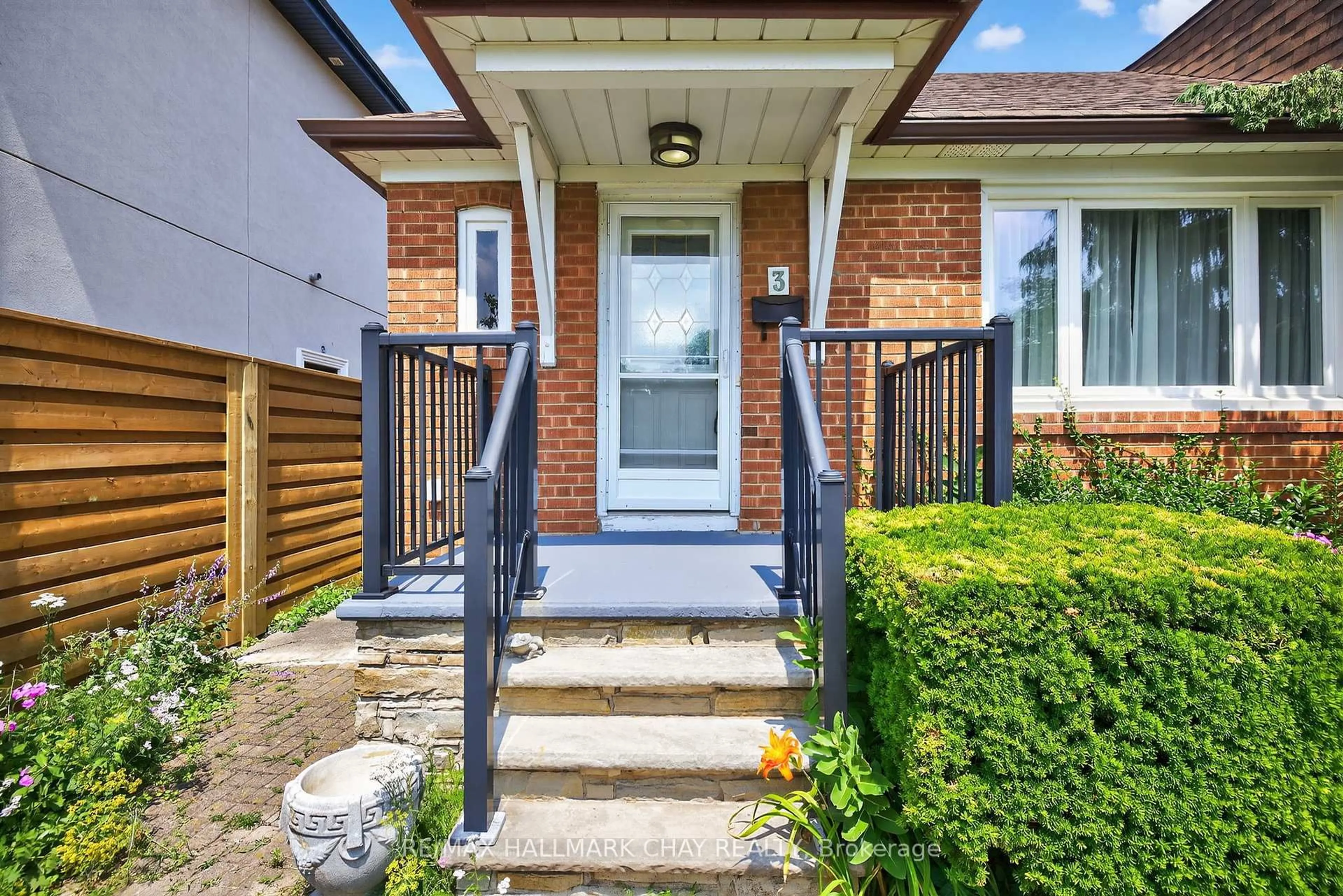 Home with brick exterior material, street for 3 Brookside Dr, Mississauga Ontario L5M 1H2