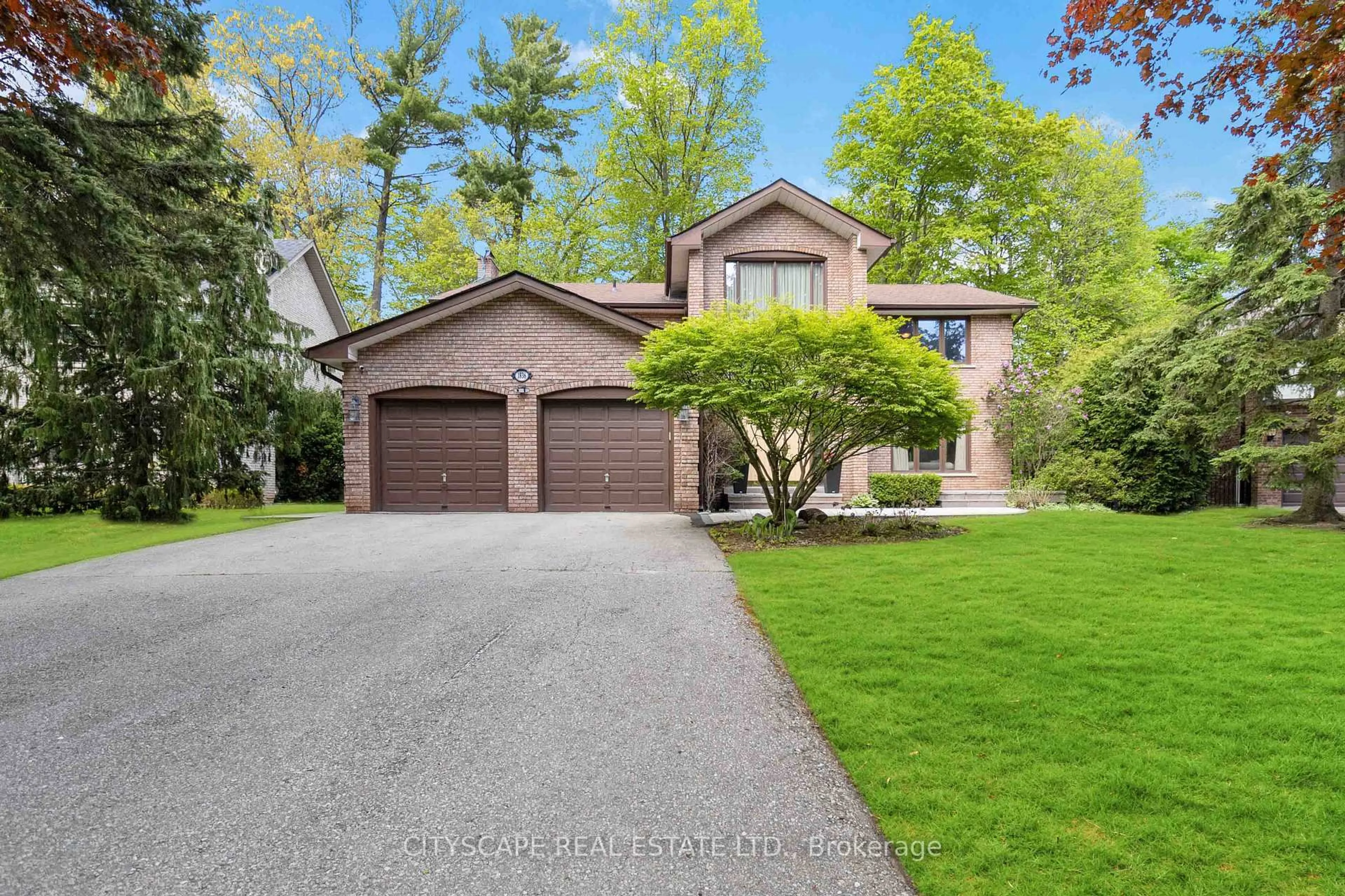 Home with brick exterior material, street for 1836 Friar Tuck Crt, Mississauga Ontario L5K 2L4