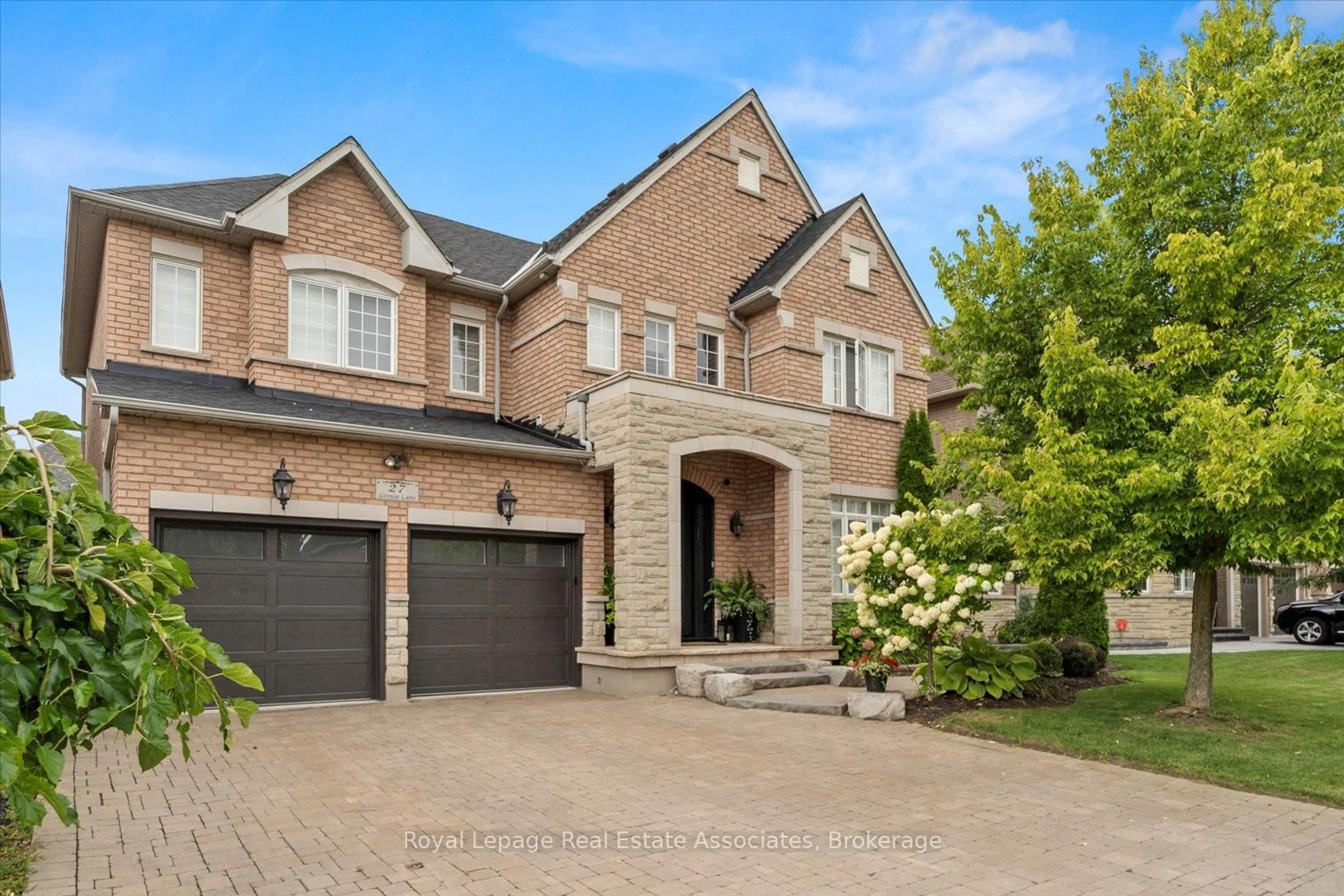 Home with brick exterior material, street for 27 Grouse Lane, Brampton Ontario L6Y 5K9