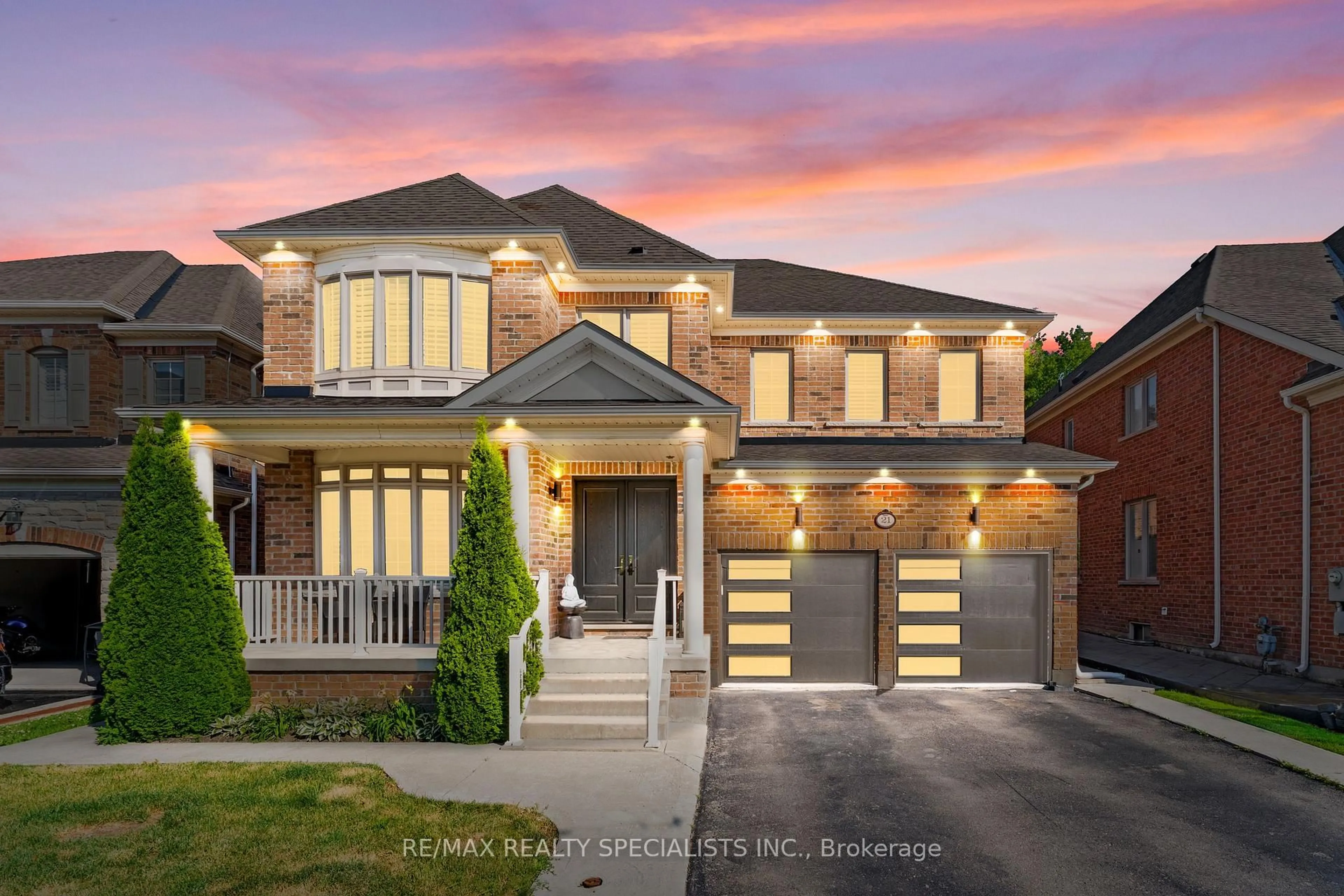 Home with brick exterior material, street for 21 Lauderhill Rd, Brampton Ontario L6P 2Z1