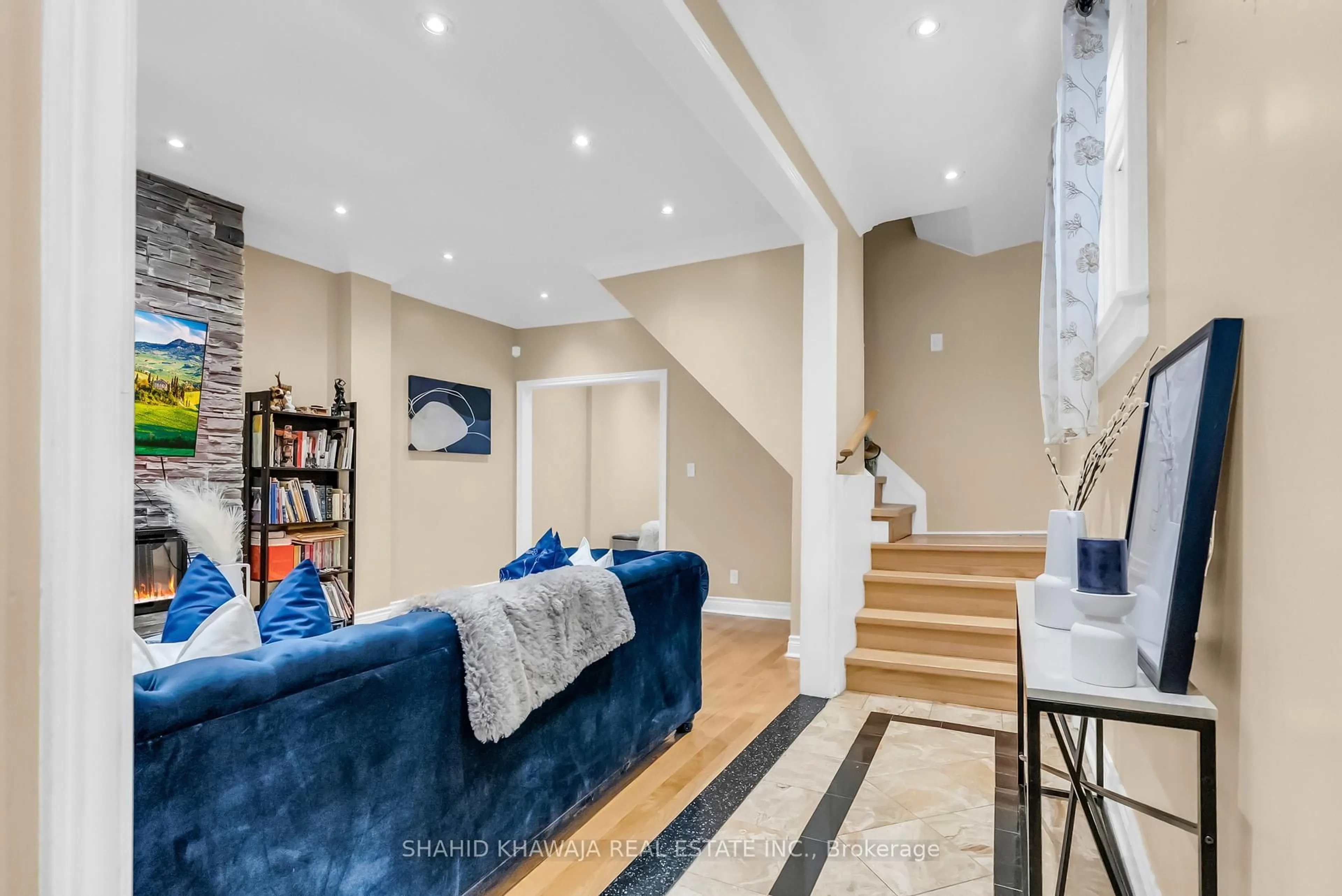 Unknown for 58 Pauline Ave, Toronto Ontario M6H 3M8