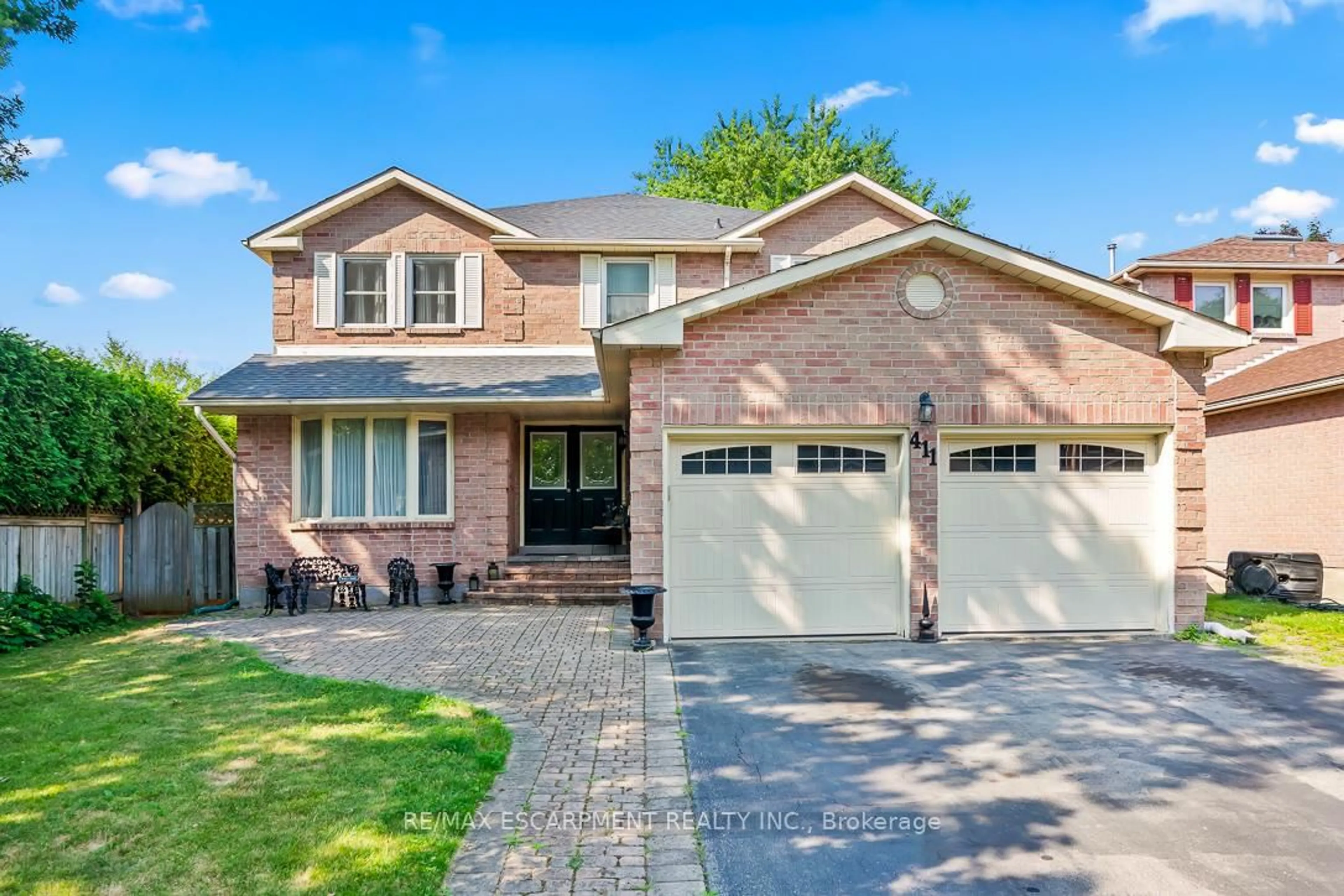 Home with brick exterior material, street for 411 Freeman Cres, Oakville Ontario L6H 4R4