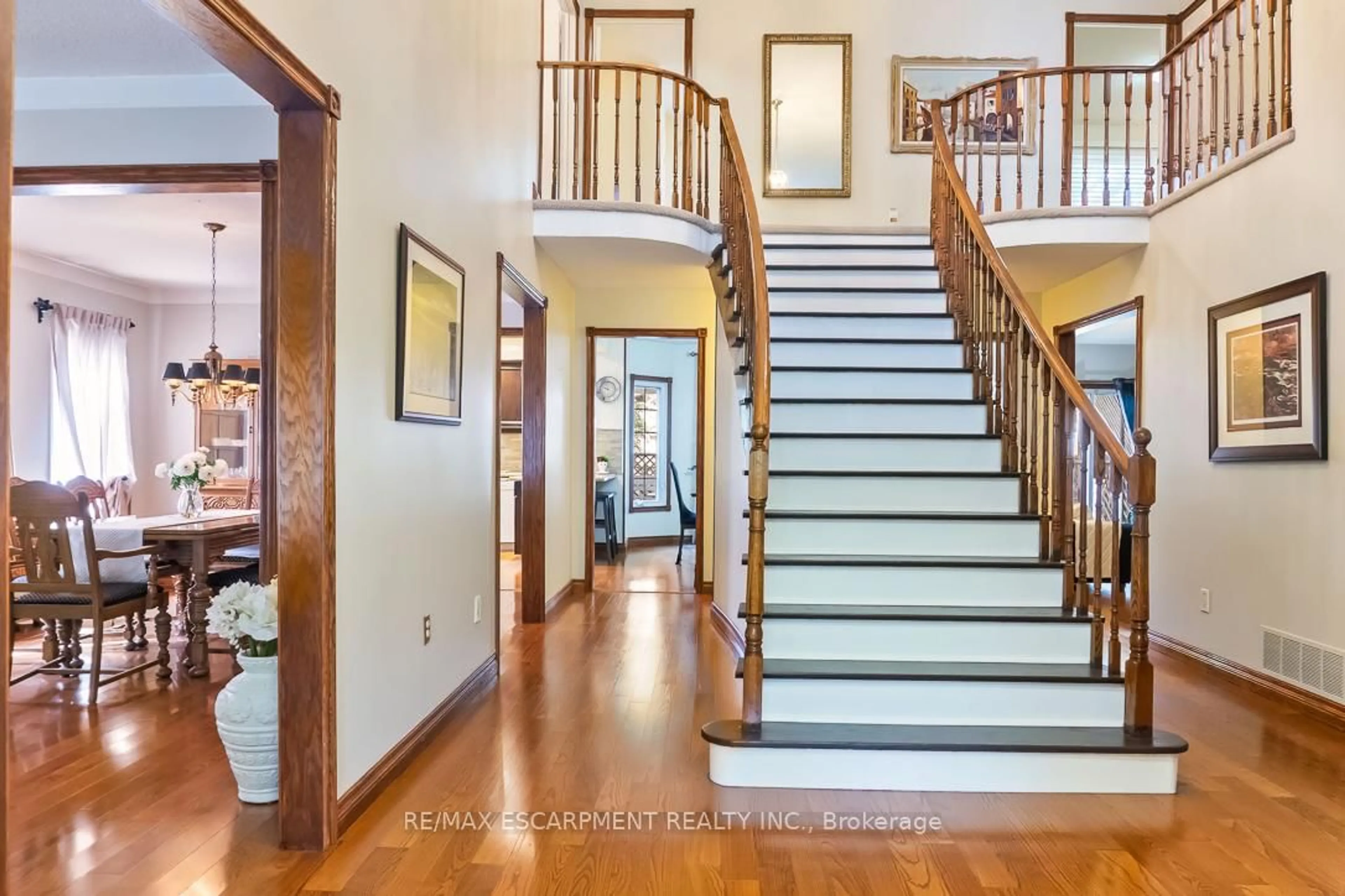 Unknown for 411 Freeman Cres, Oakville Ontario L6H 4R4