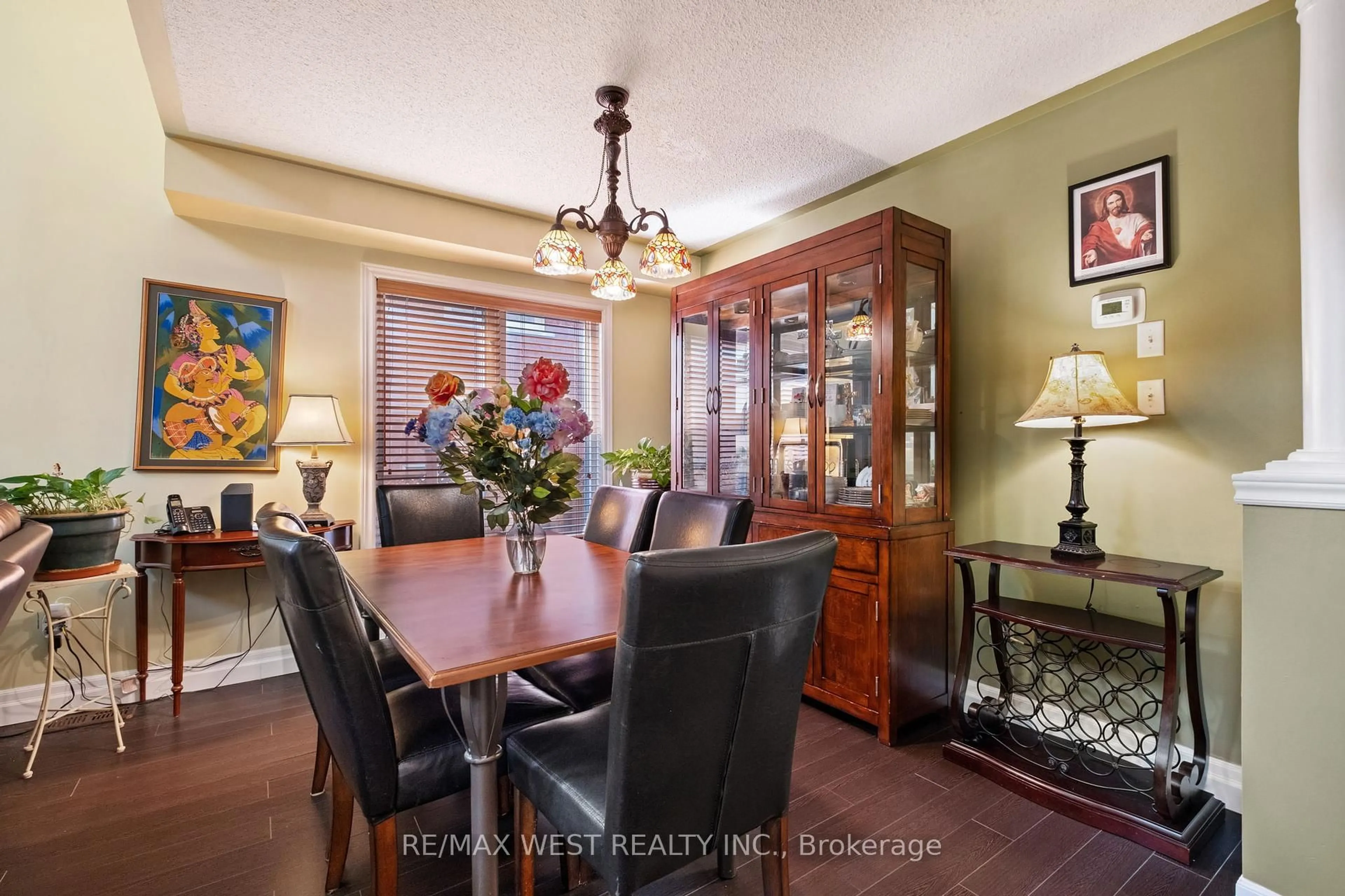 Dining room, unknown for 6 Wintercress Circ, Brampton Ontario L6R 2K2